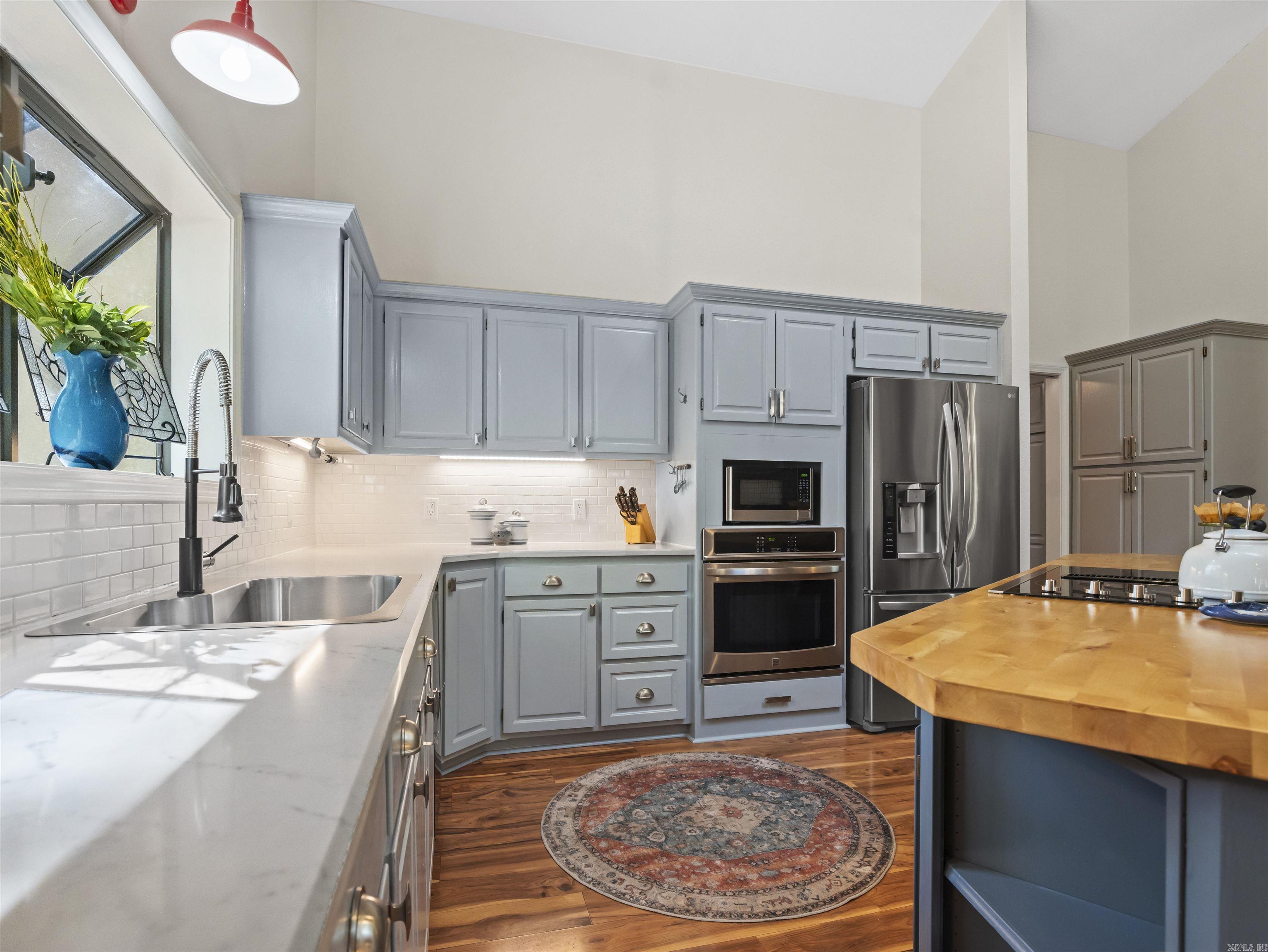 27  Realeza Ct.  Hot Springs Village, AR