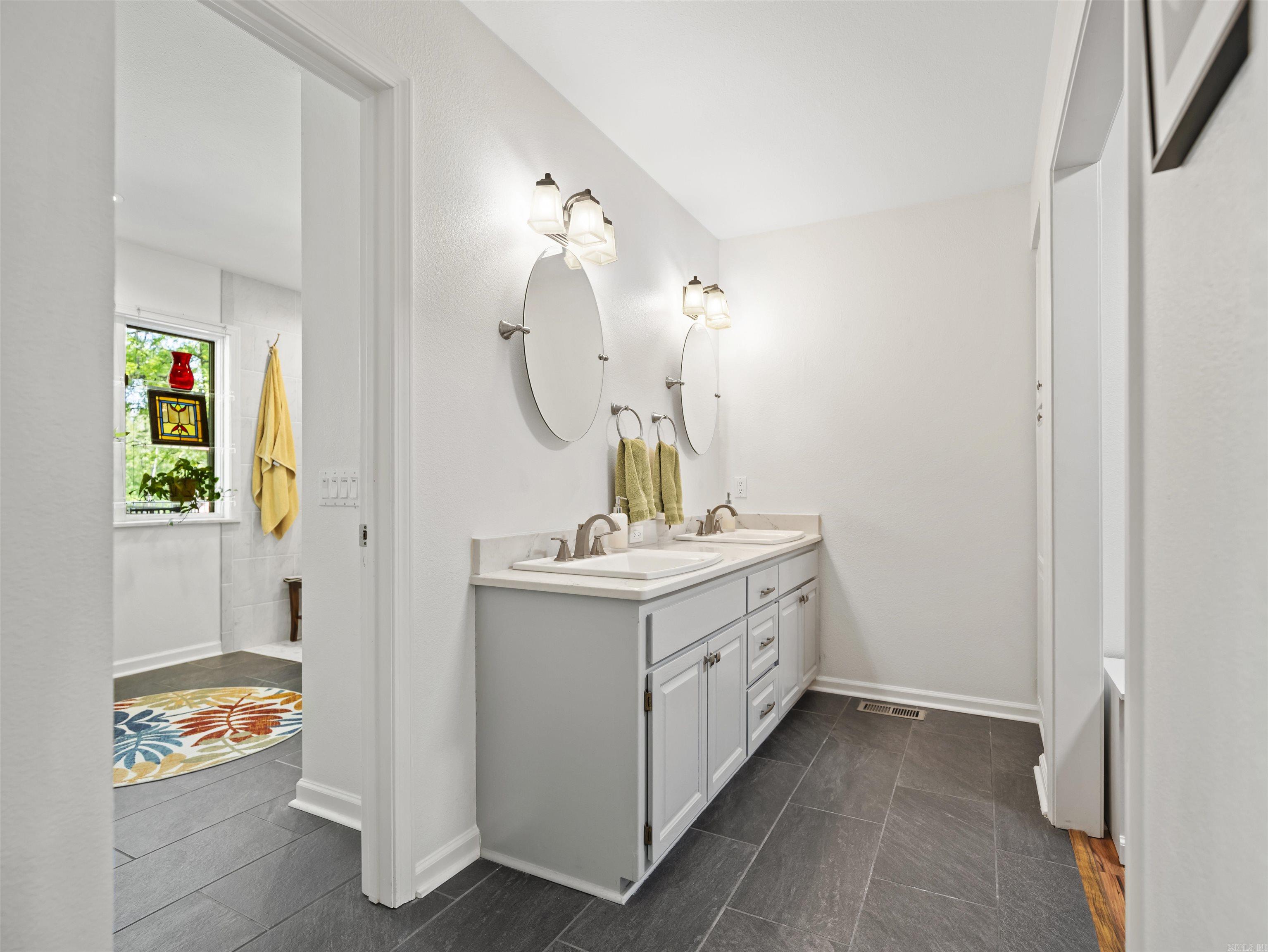 27  Realeza Ct.  Hot Springs Village, AR
