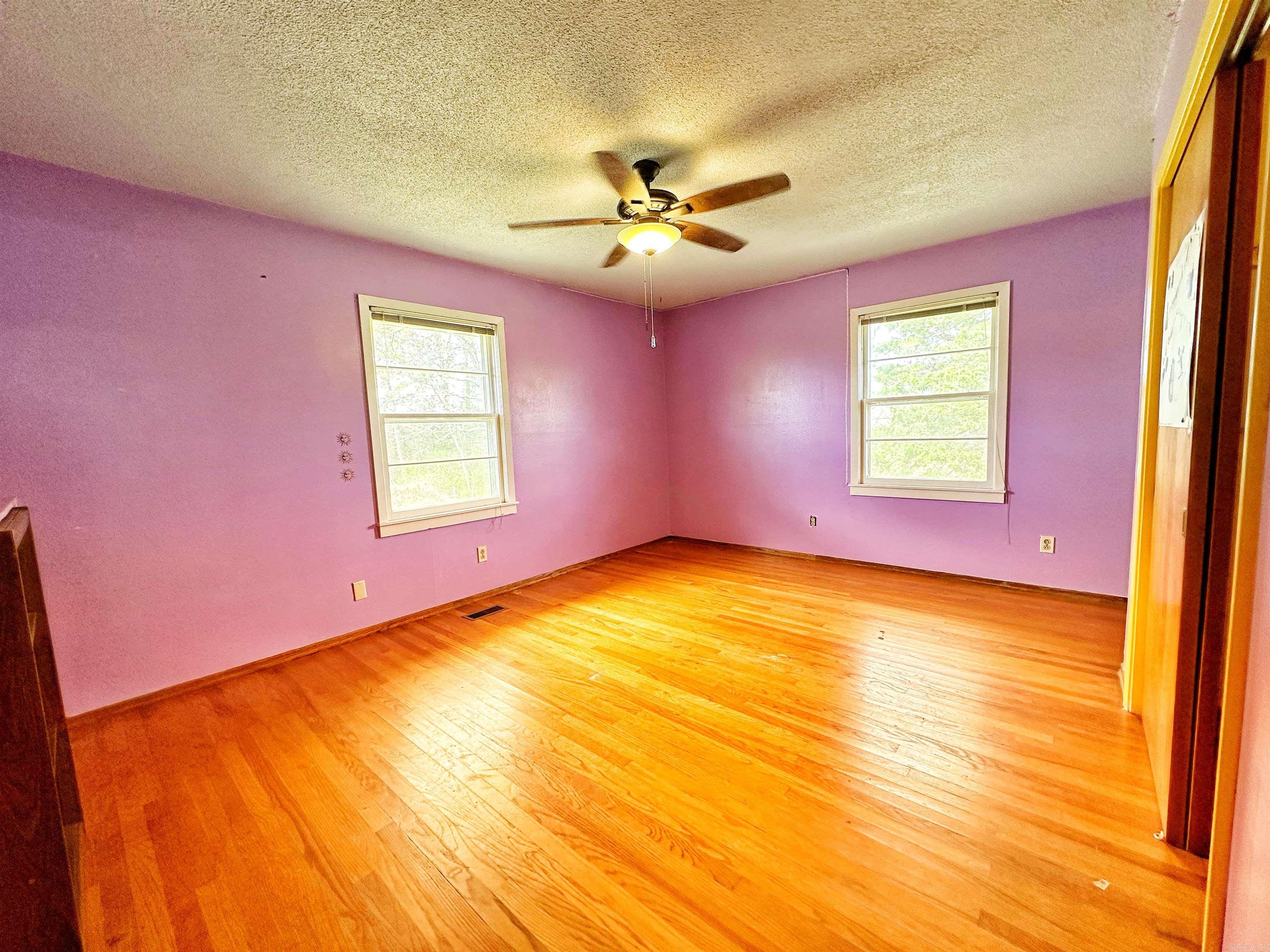 40  Sutton  Batesville, AR