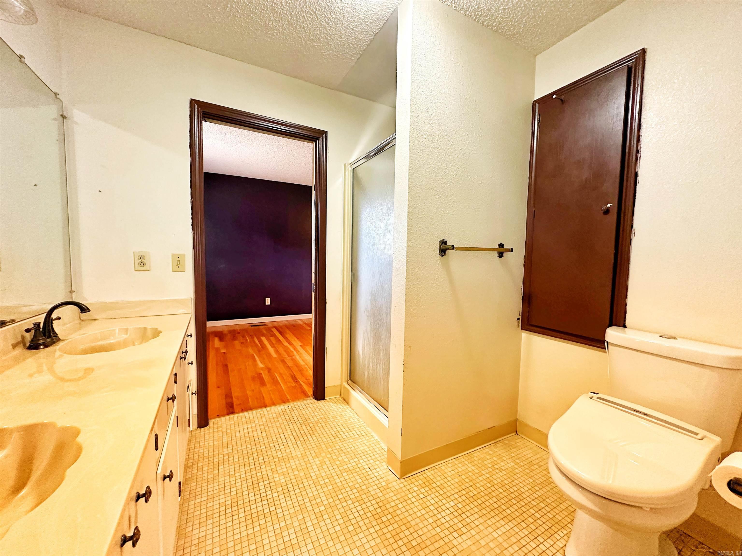 40  Sutton  Batesville, AR