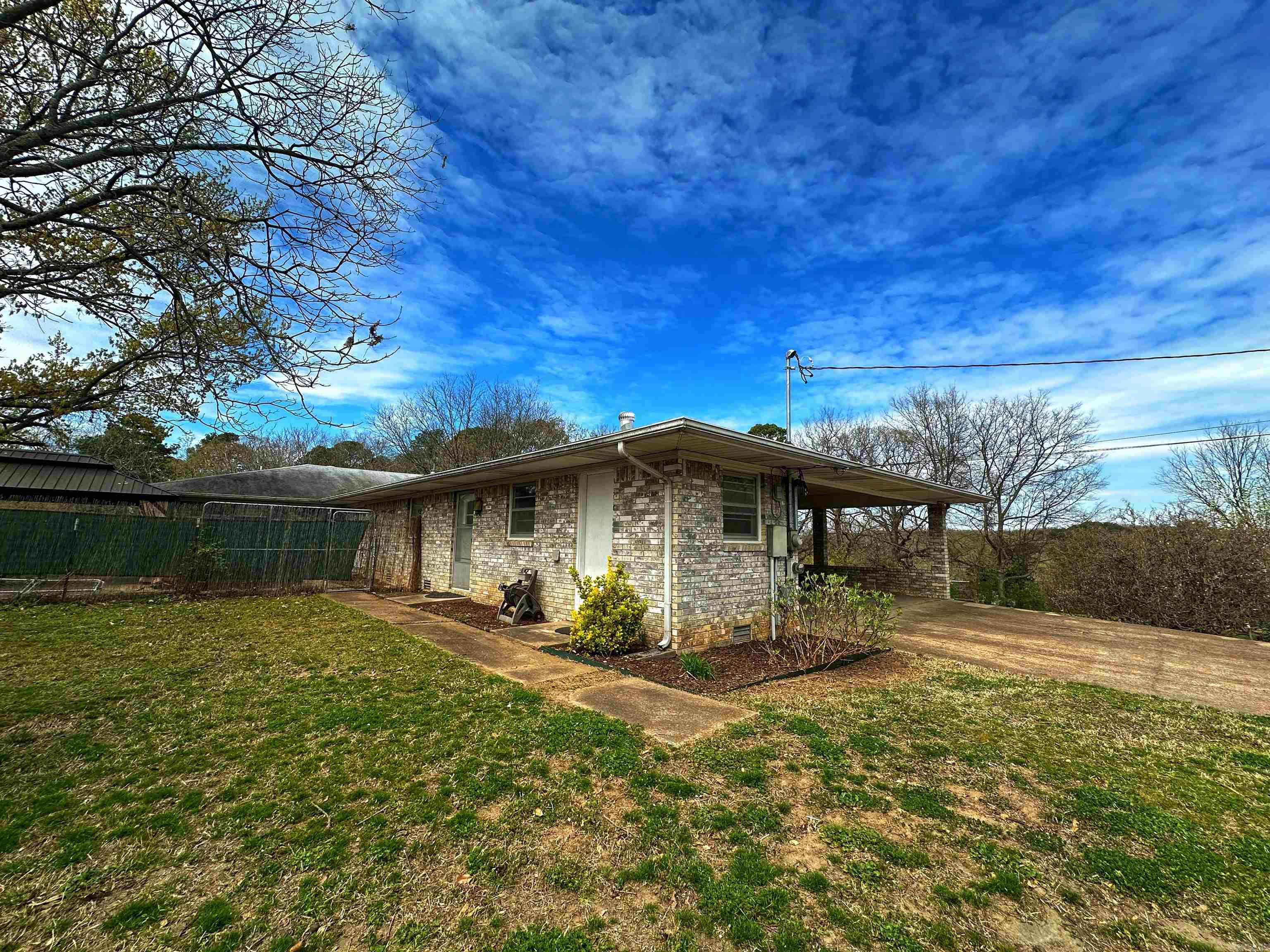 40  Sutton  Batesville, AR