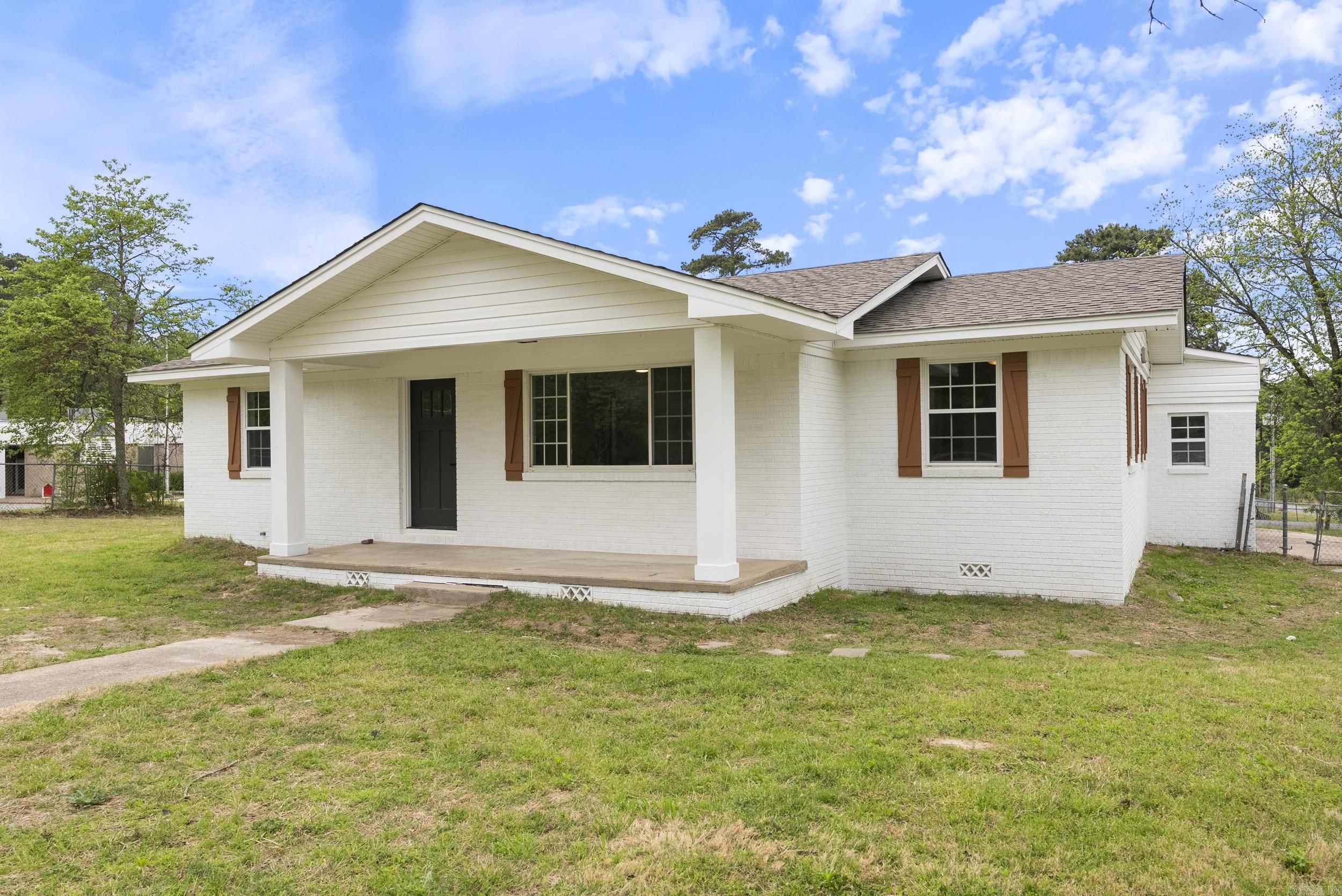 16706  Arch  Little Rock, AR