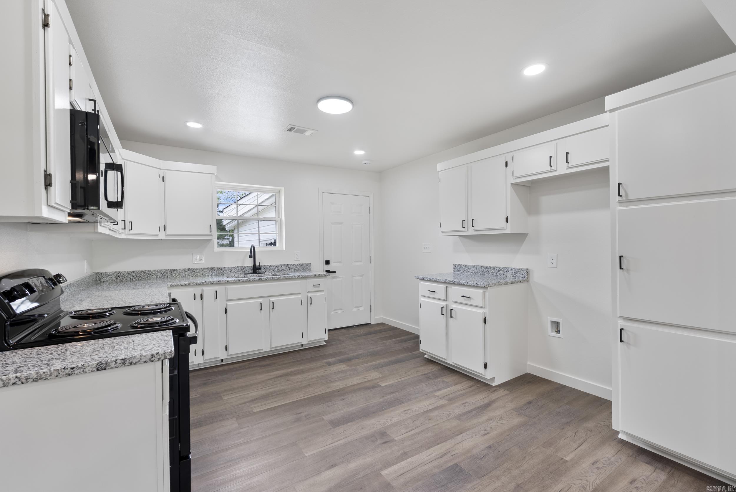 16706  Arch  Little Rock, AR