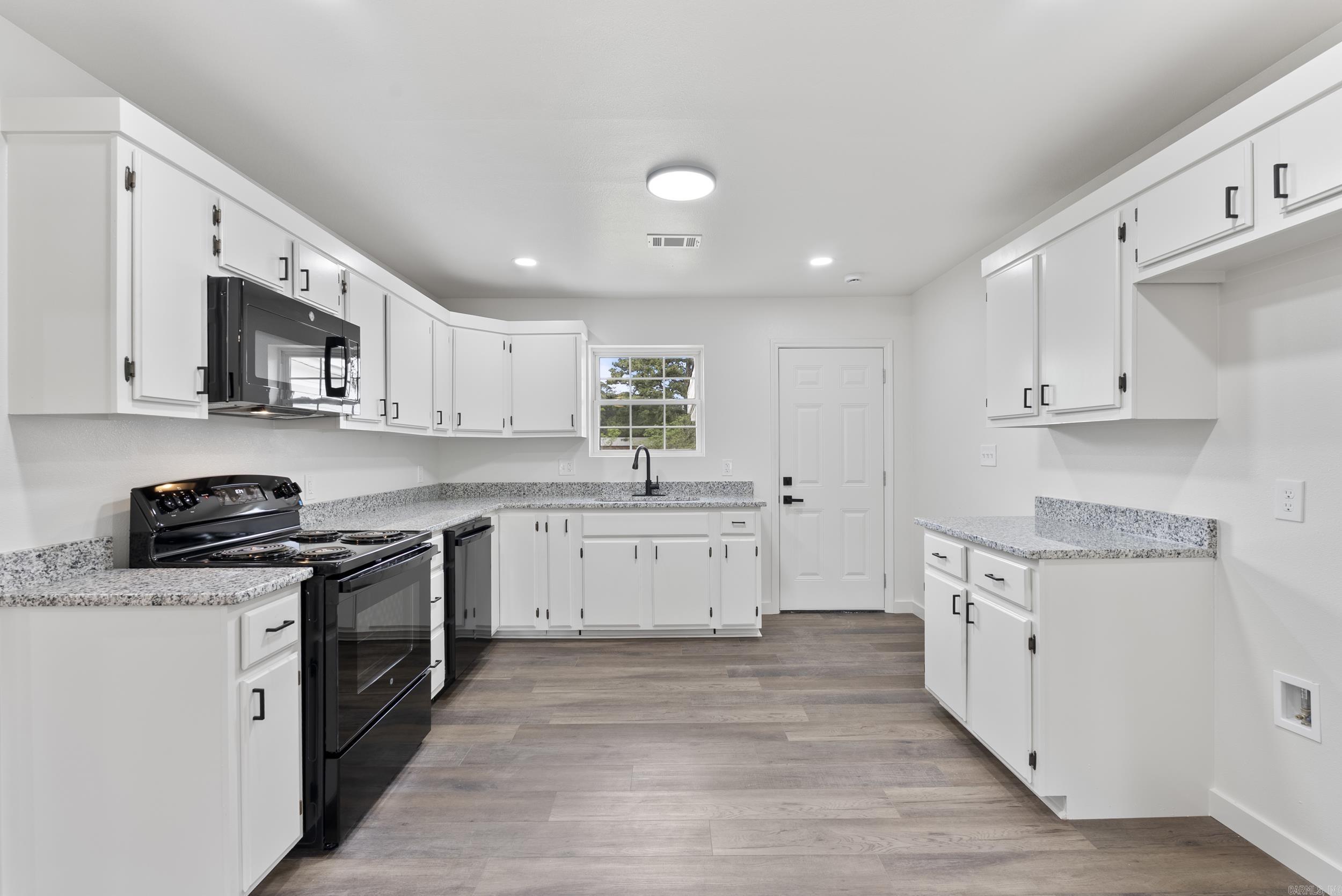 16706  Arch  Little Rock, AR