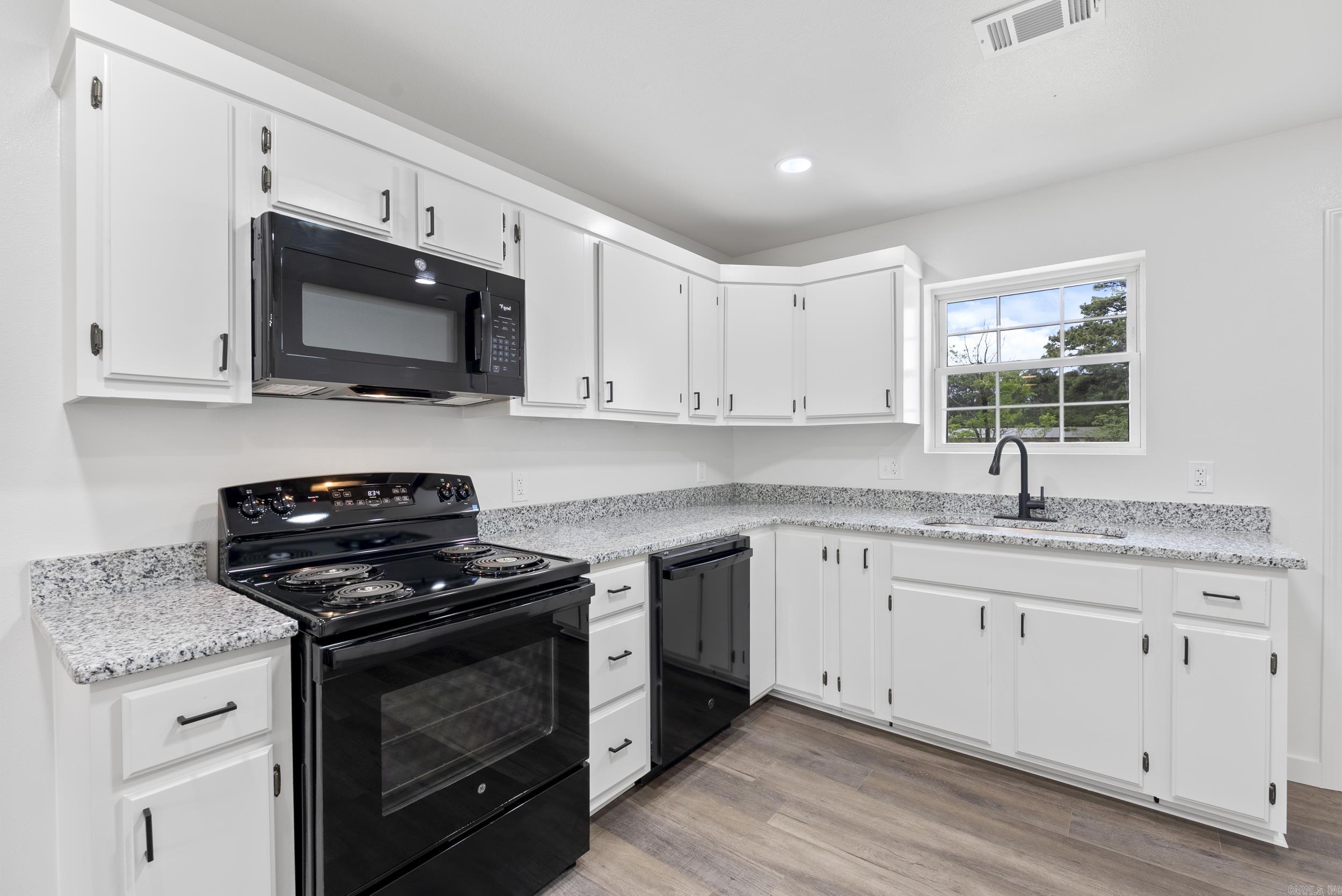16706  Arch  Little Rock, AR