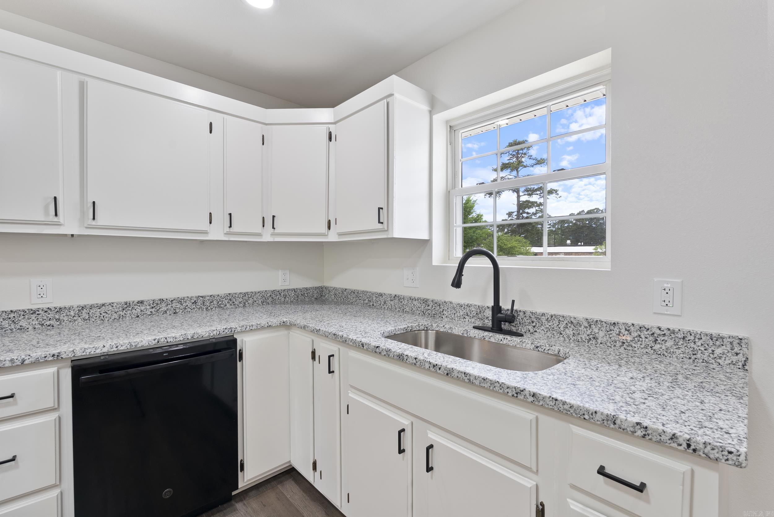 16706  Arch  Little Rock, AR