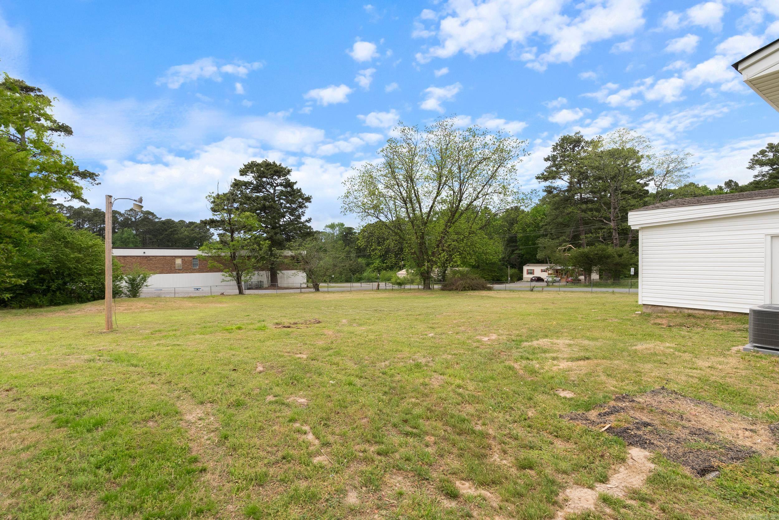 16706  Arch  Little Rock, AR