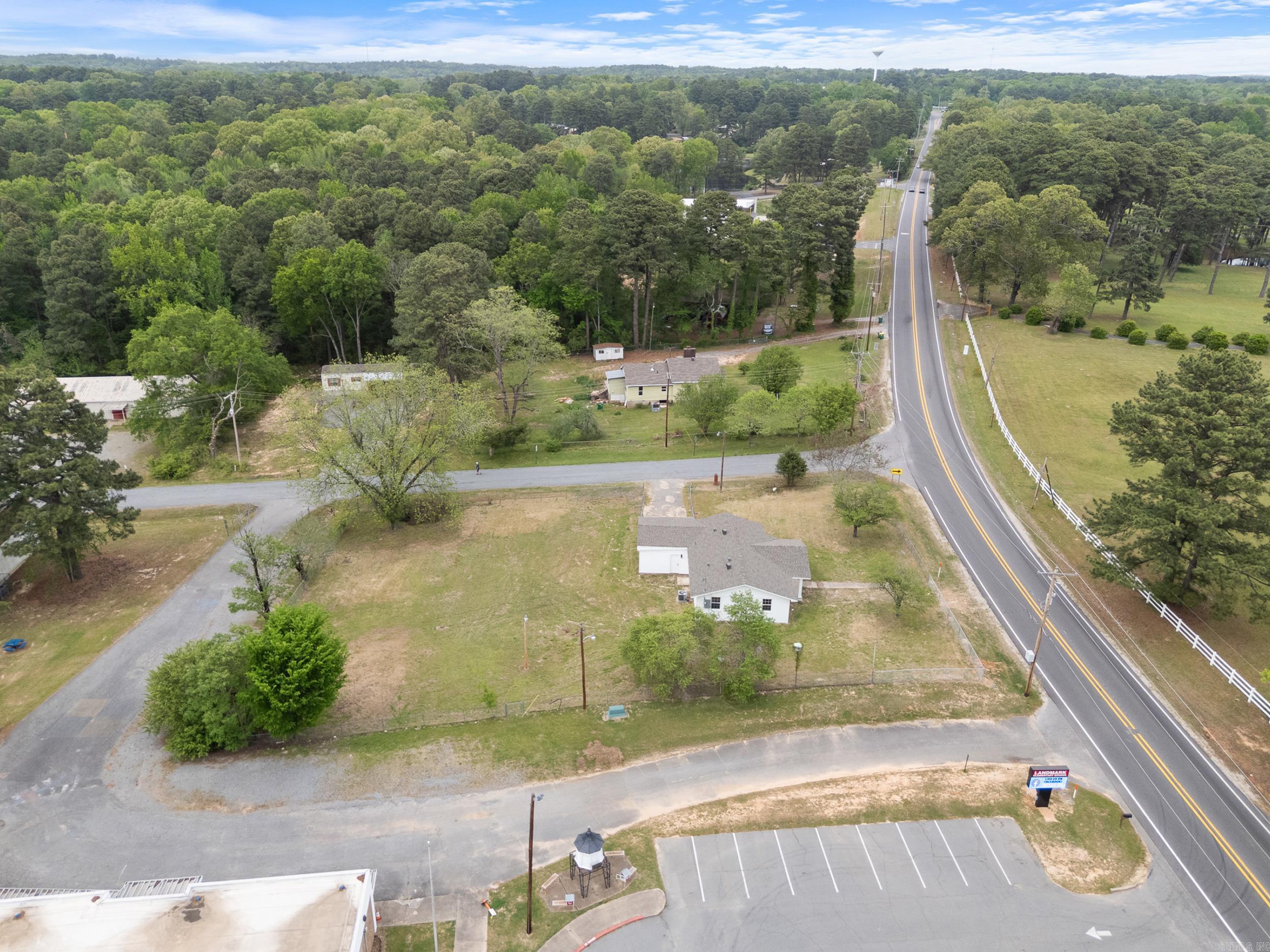 16706  Arch  Little Rock, AR