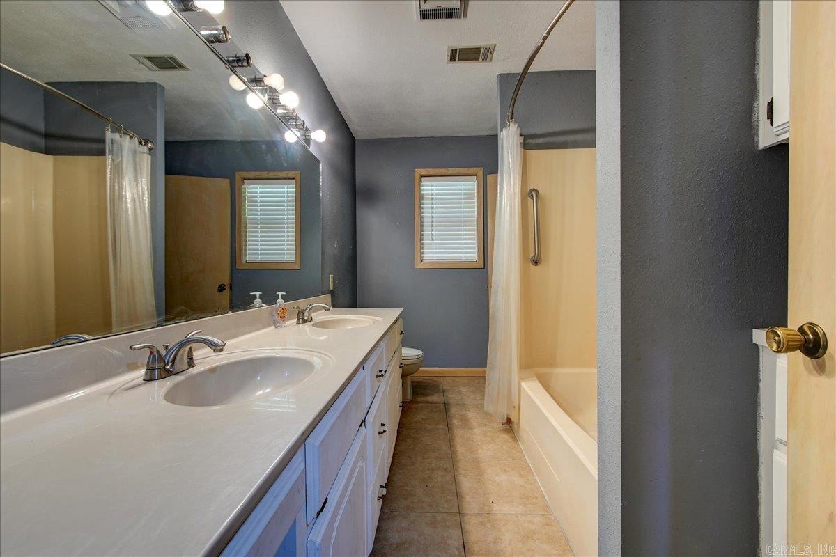 232  Jubilee  Hot Springs, AR