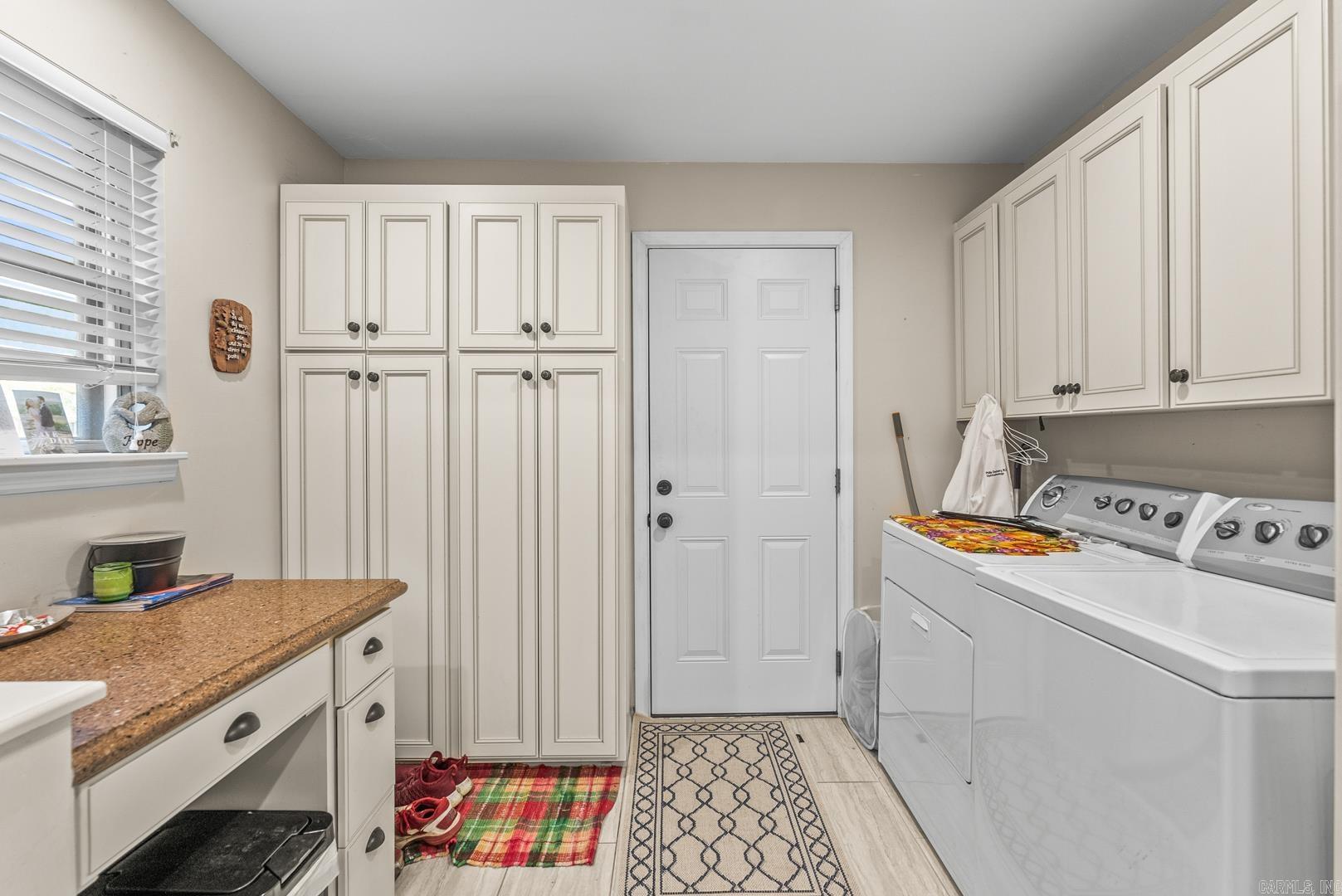 909  Beacon Hill  Little Rock, AR