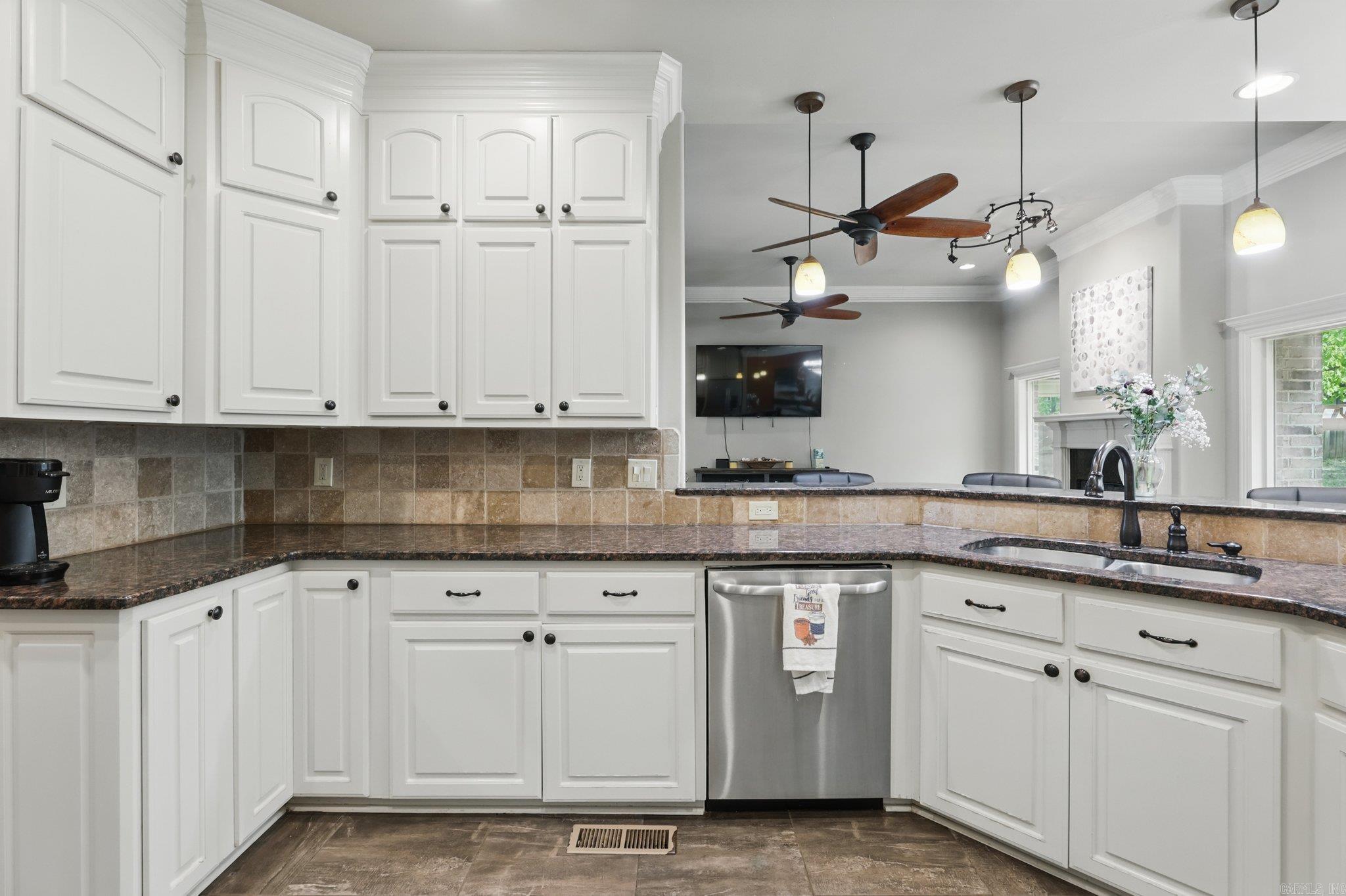 635  Epernay  Little Rock, AR