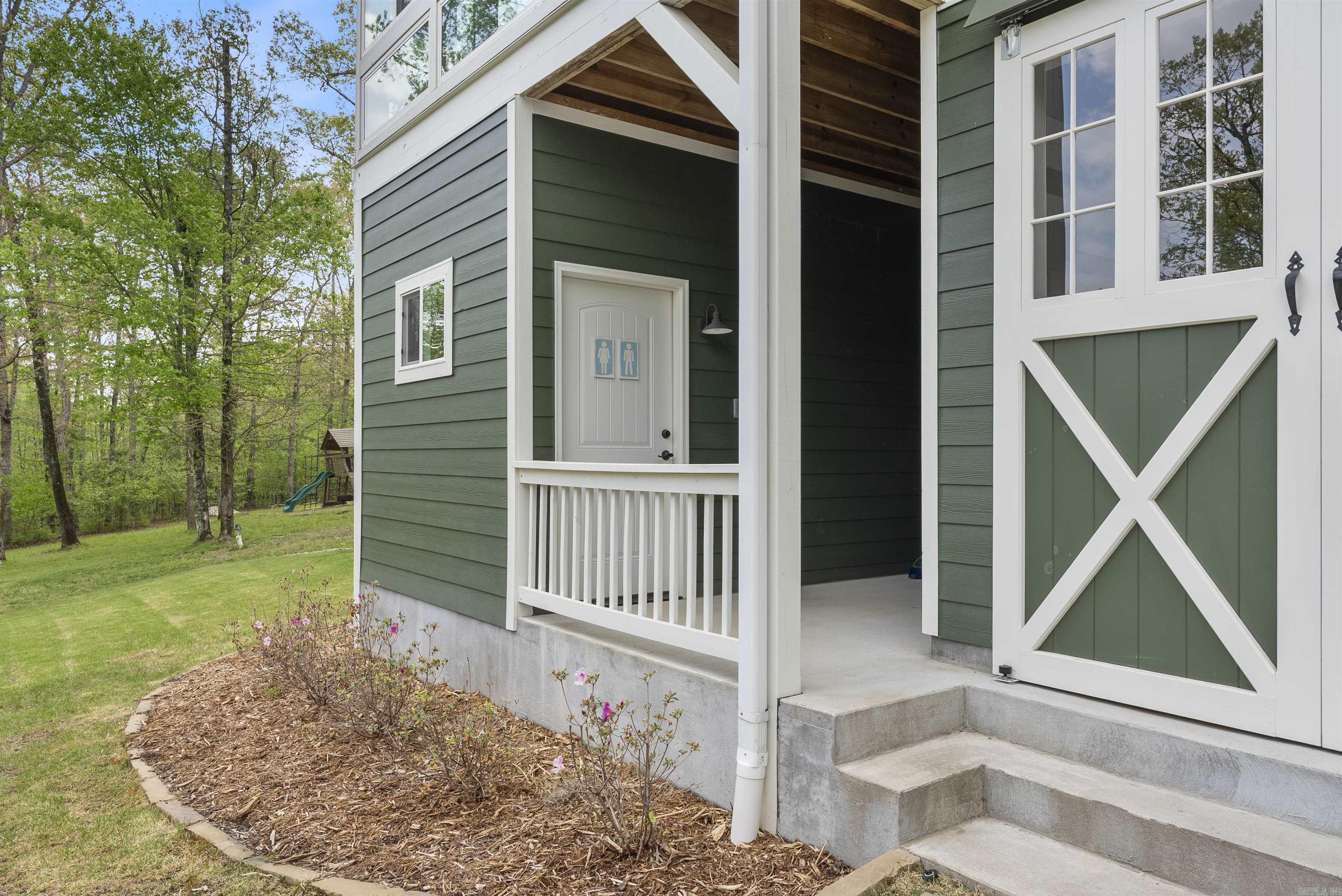 4021  West Hawk Trail  Paron, AR