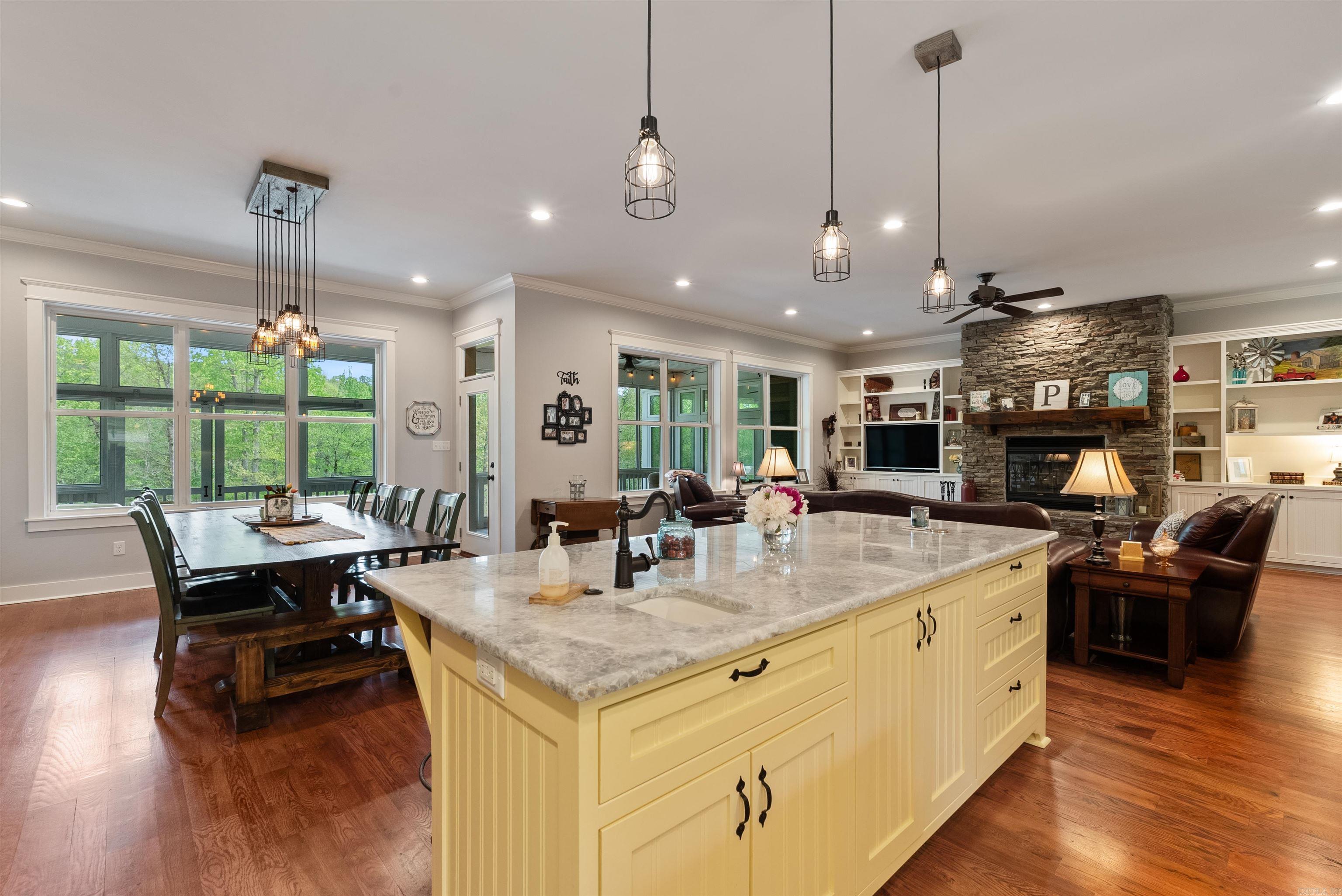 4021  West Hawk Trail  Paron, AR