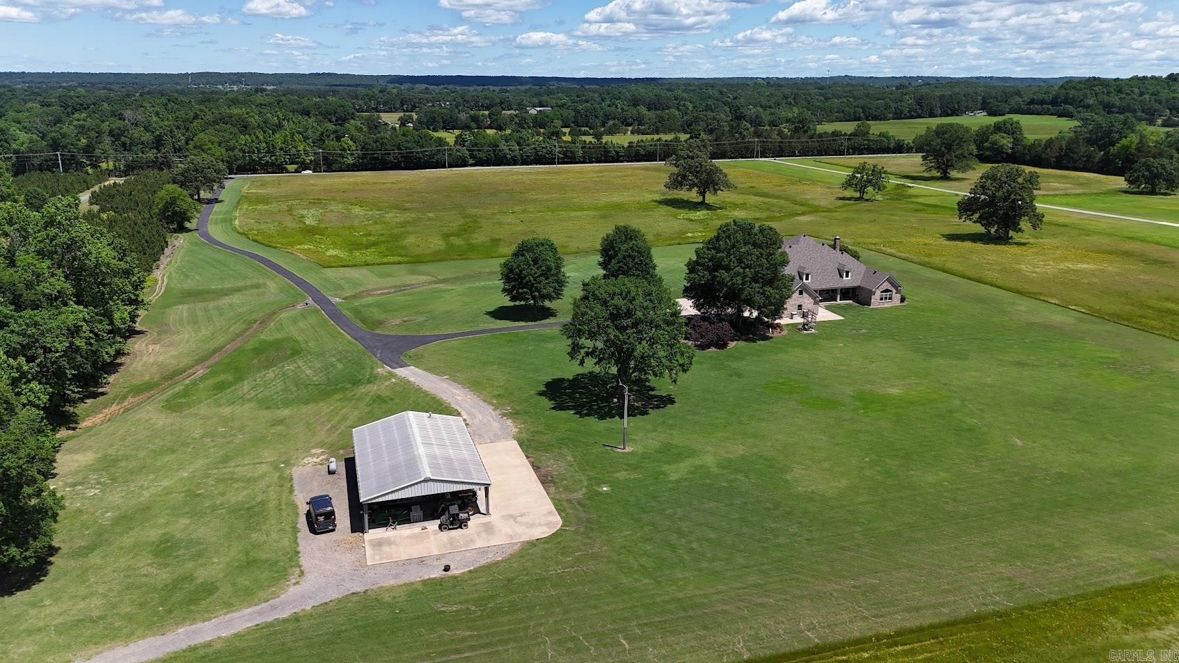 54 Middle Road Conway, AR 72032