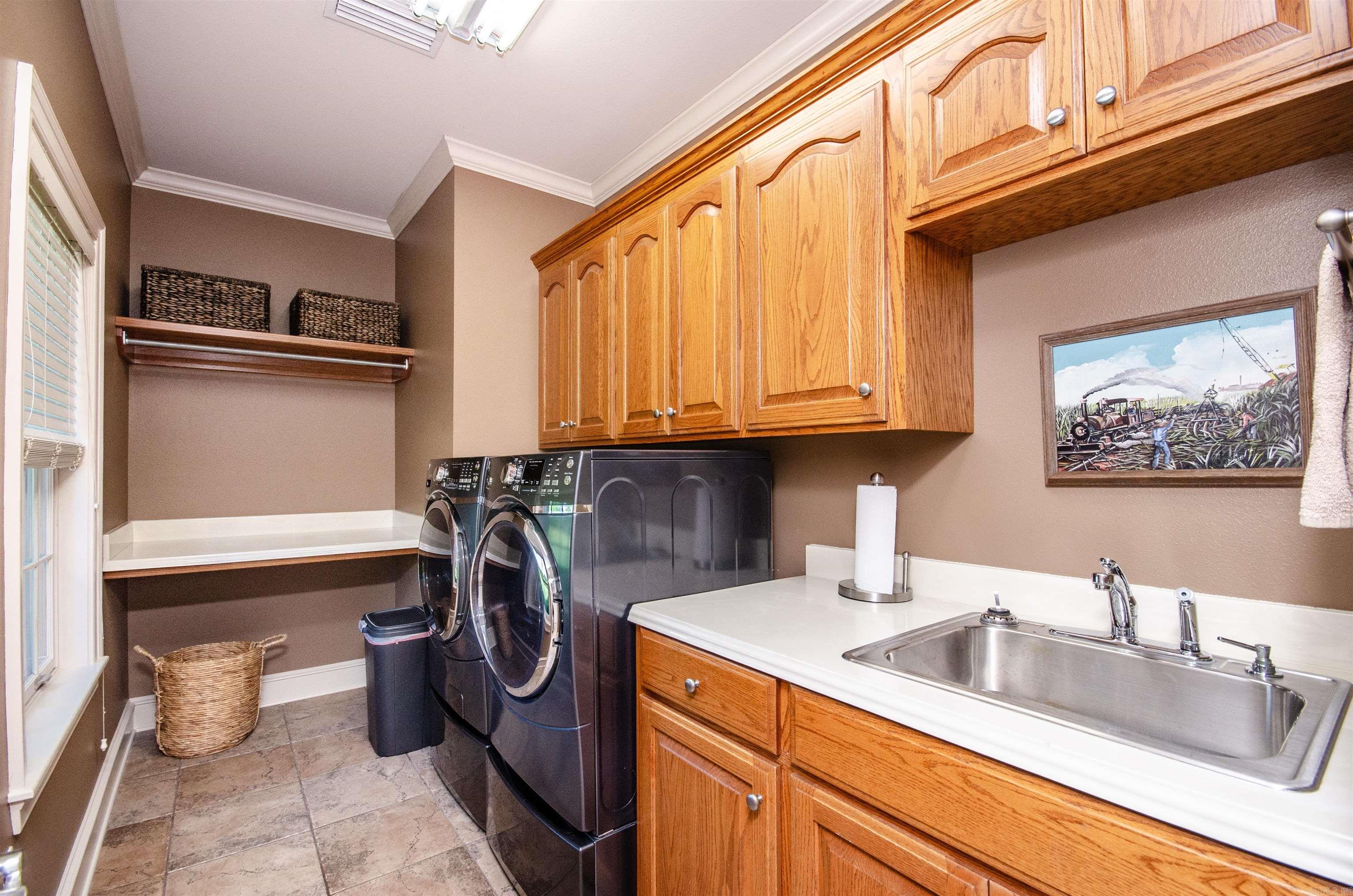 54 Middle Road Conway, AR 72032
