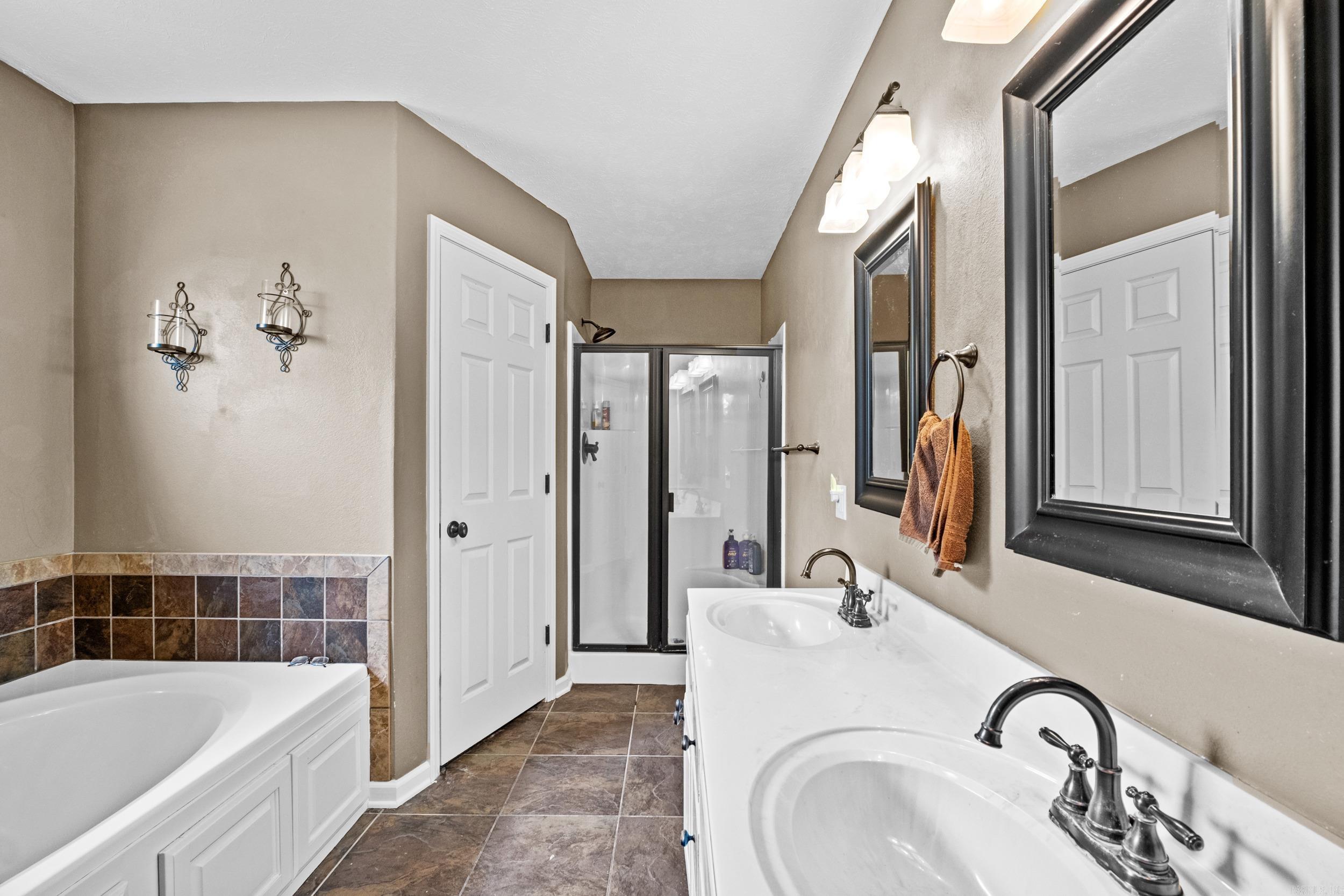 6  Zadie  Searcy, AR