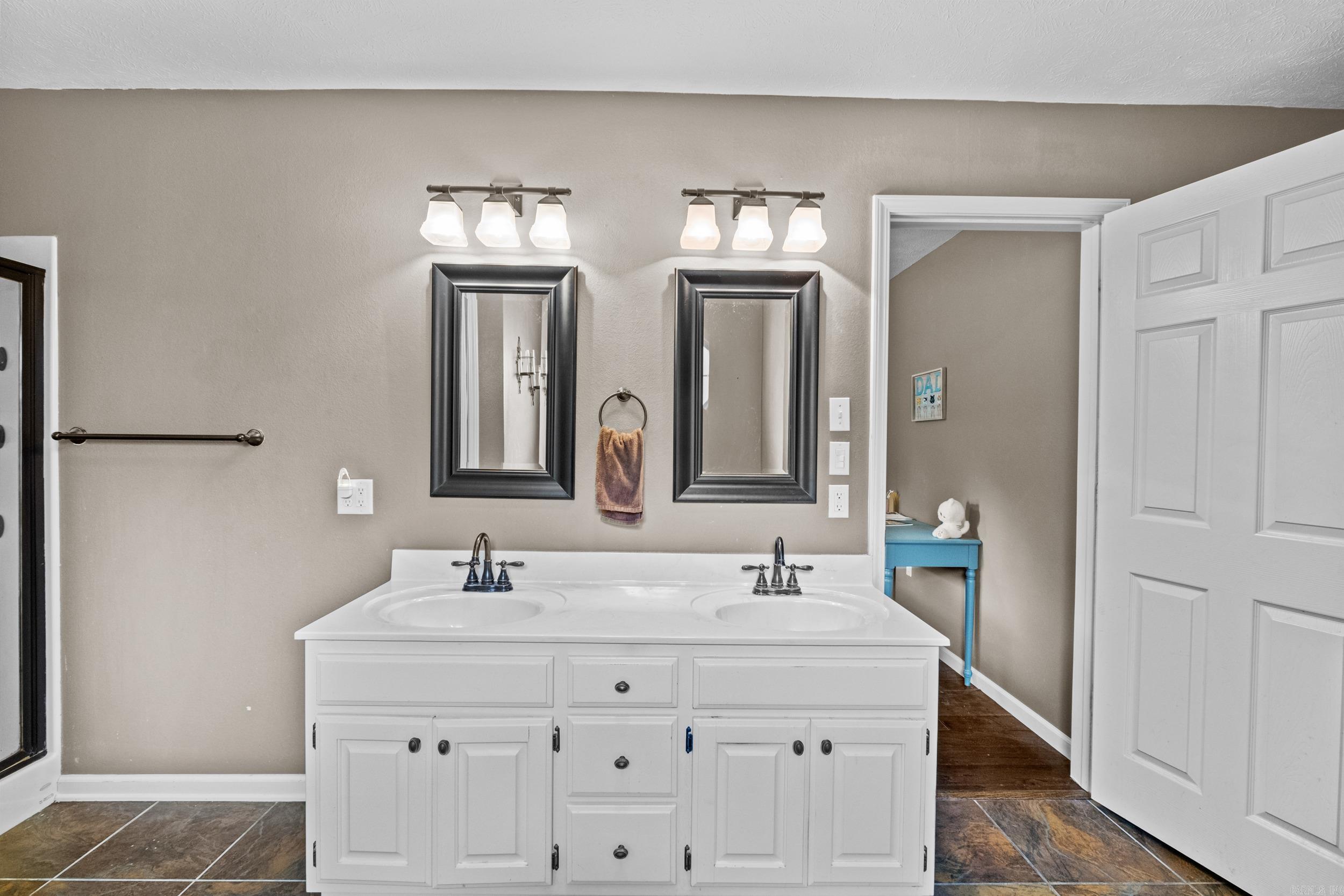 6  Zadie  Searcy, AR