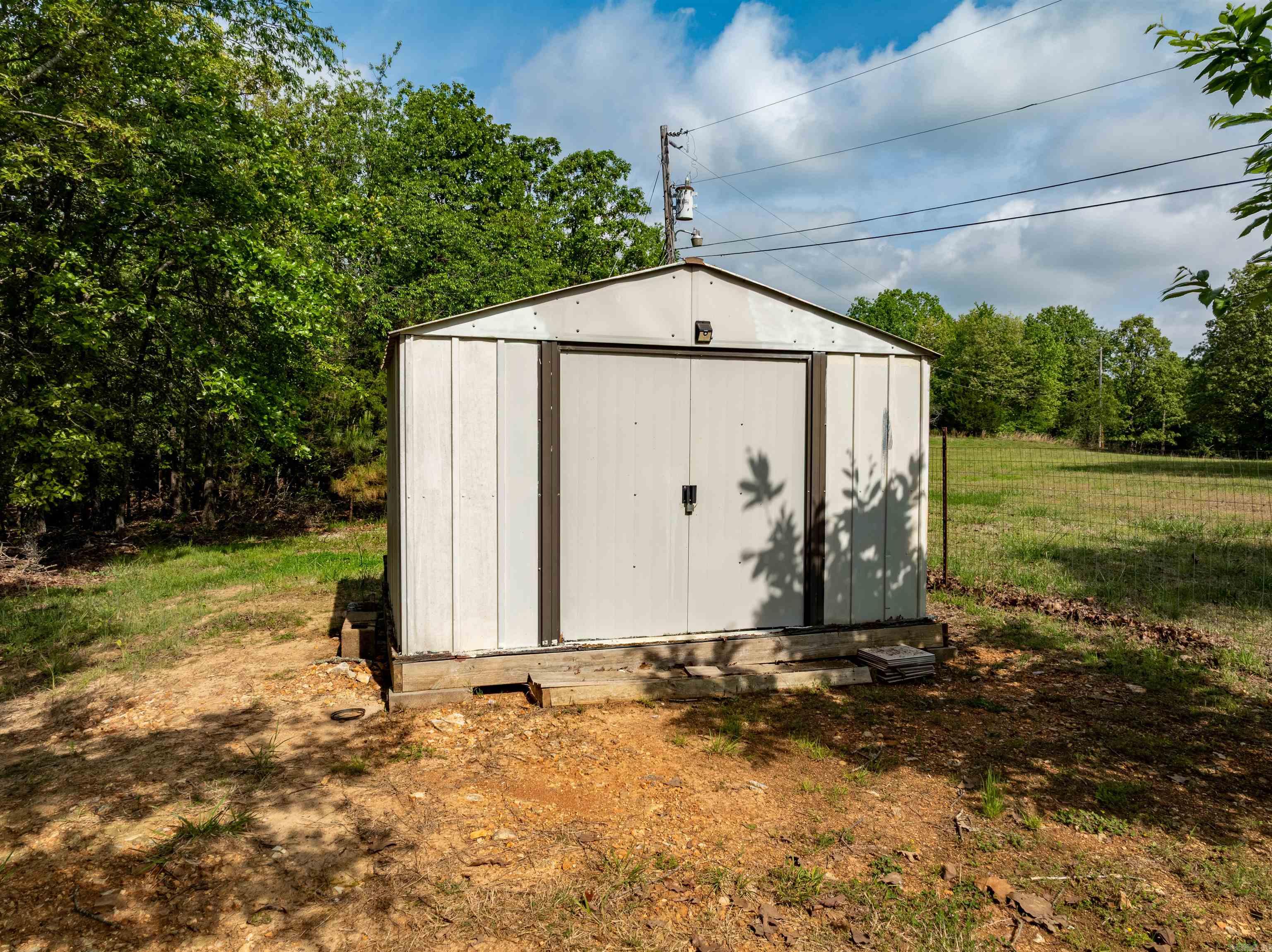 270  Dry Bone Rd  Ash Flat, AR