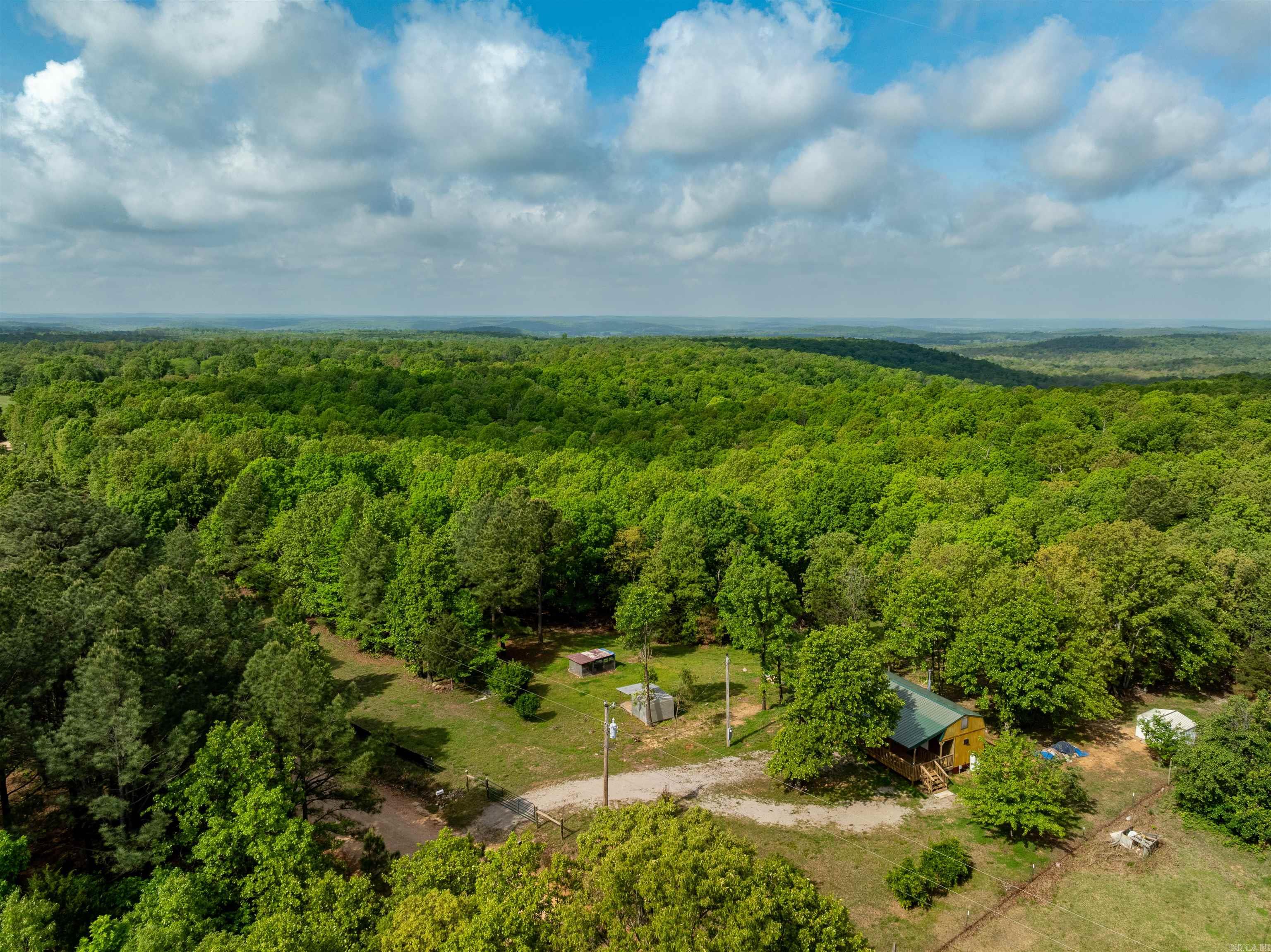 270  Dry Bone Rd  Ash Flat, AR