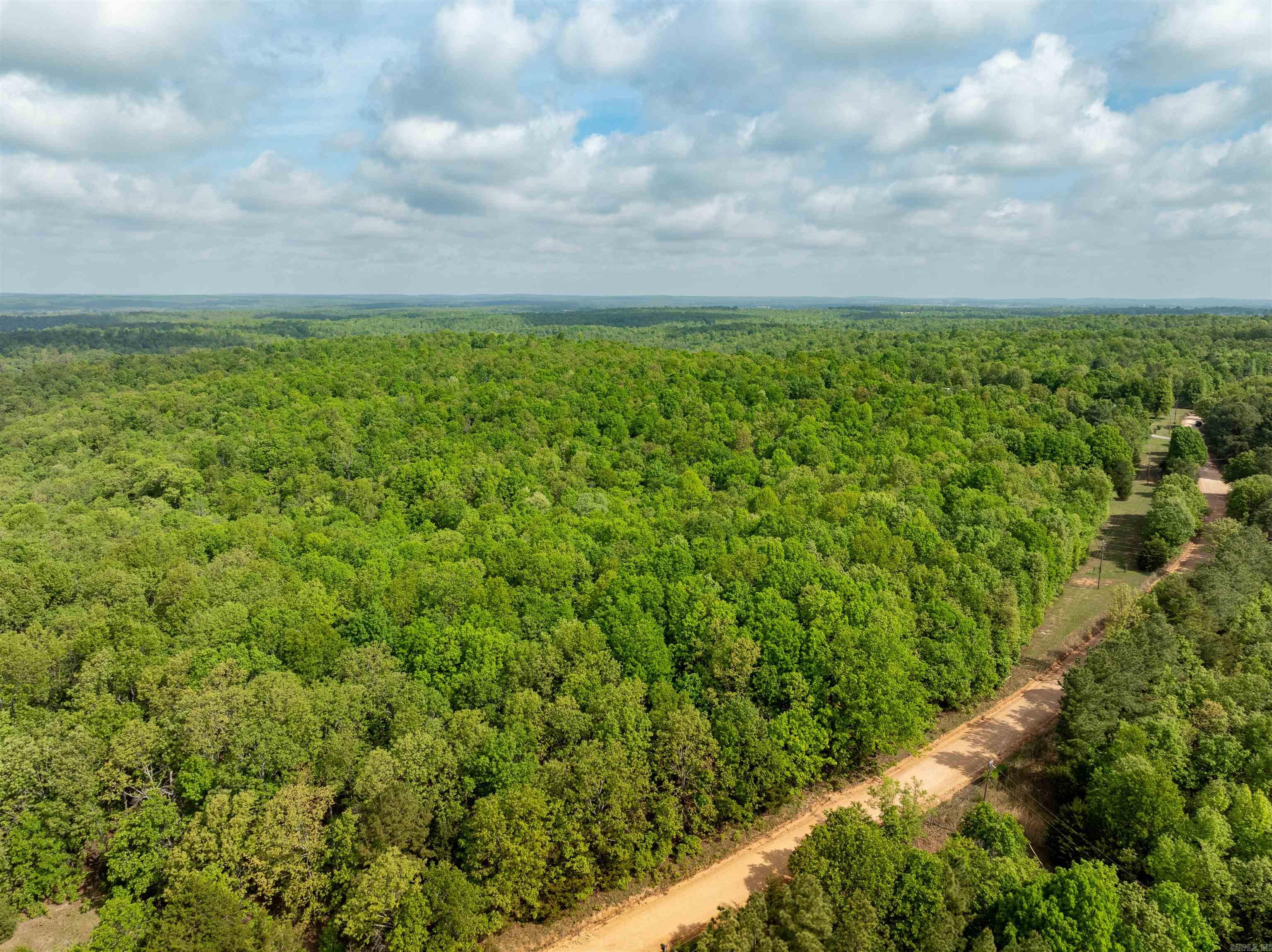 270  Dry Bone Rd  Ash Flat, AR