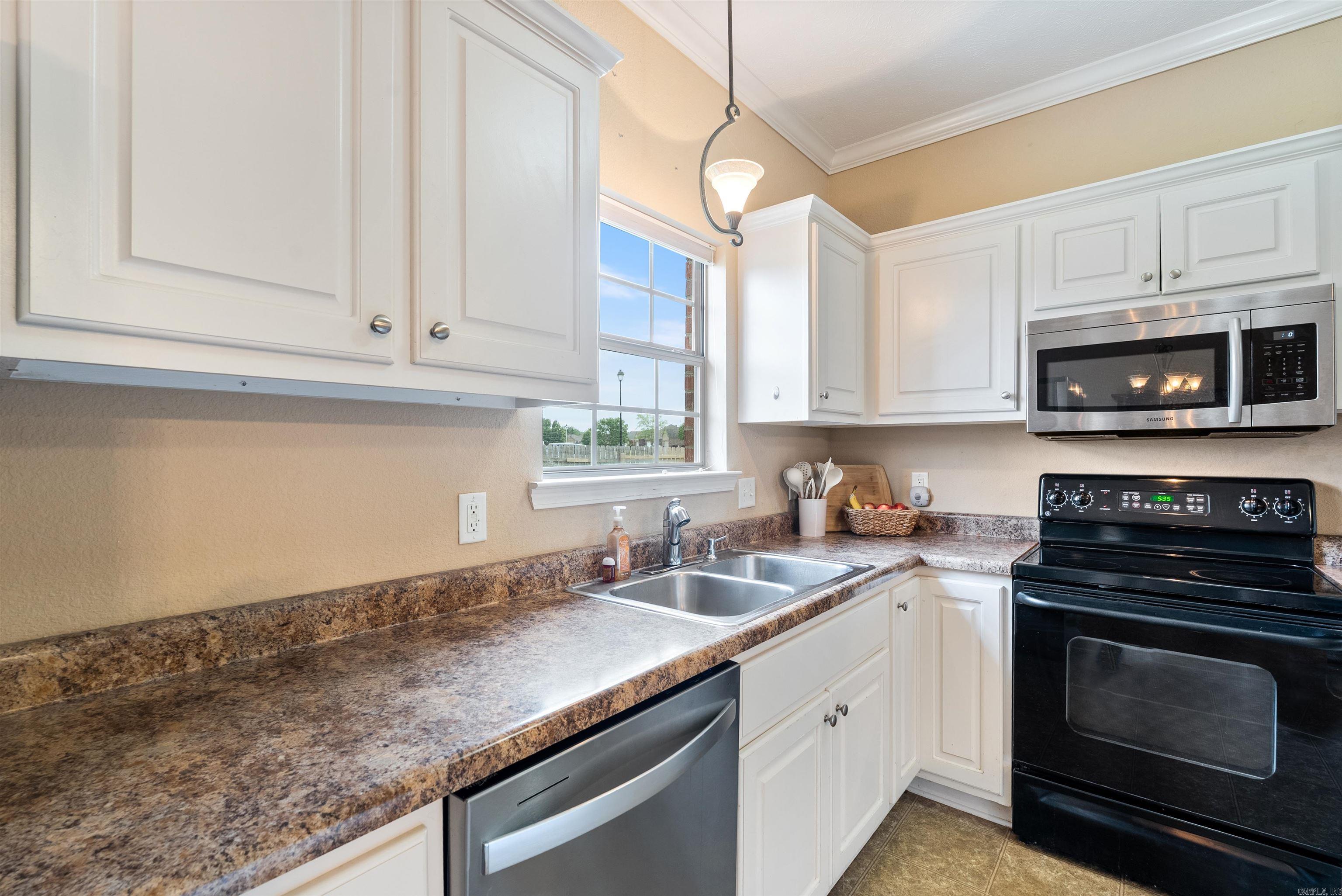2575 Apple Blossom Lane Conway, AR 72034
