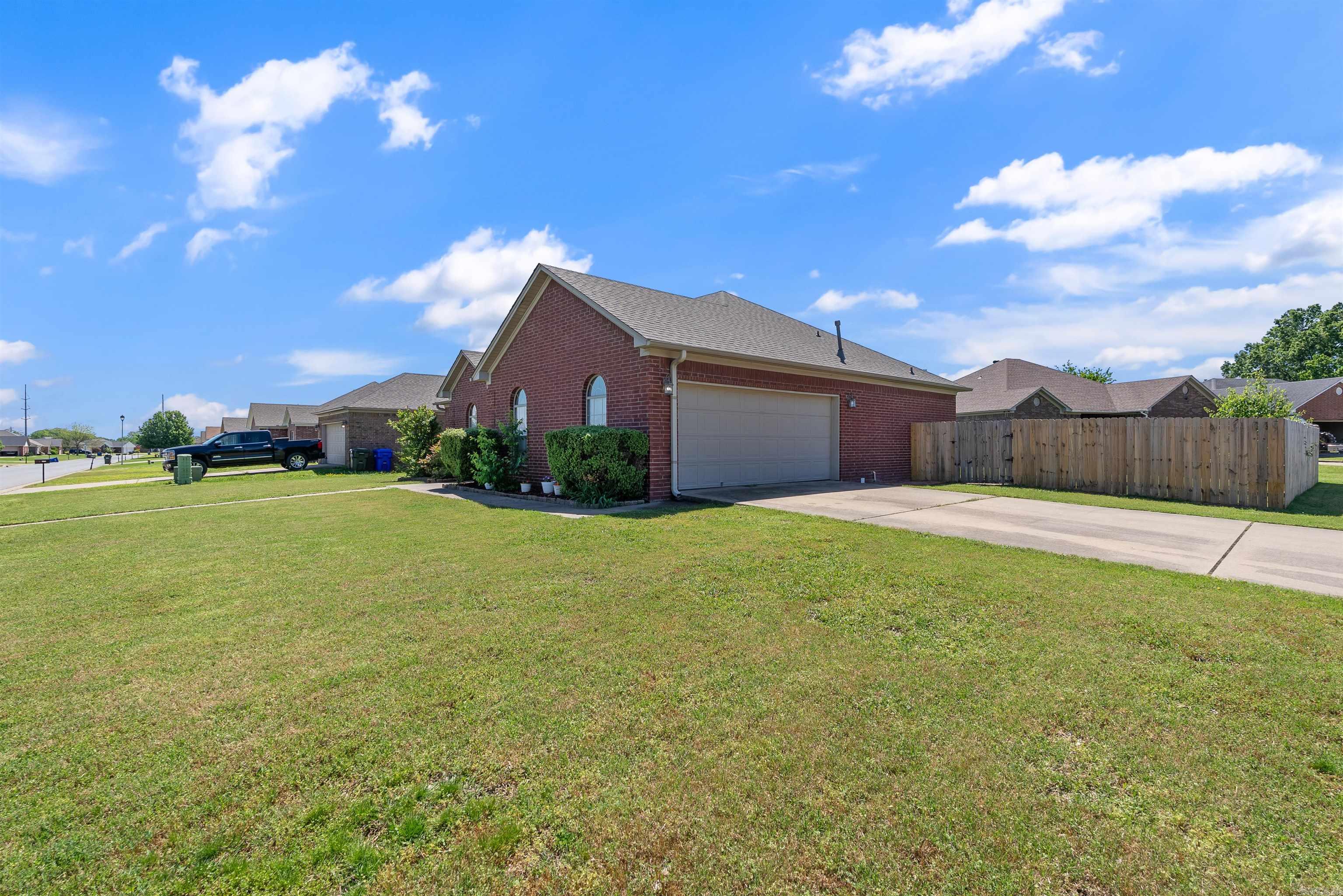 2575 Apple Blossom Lane Conway, AR 72034
