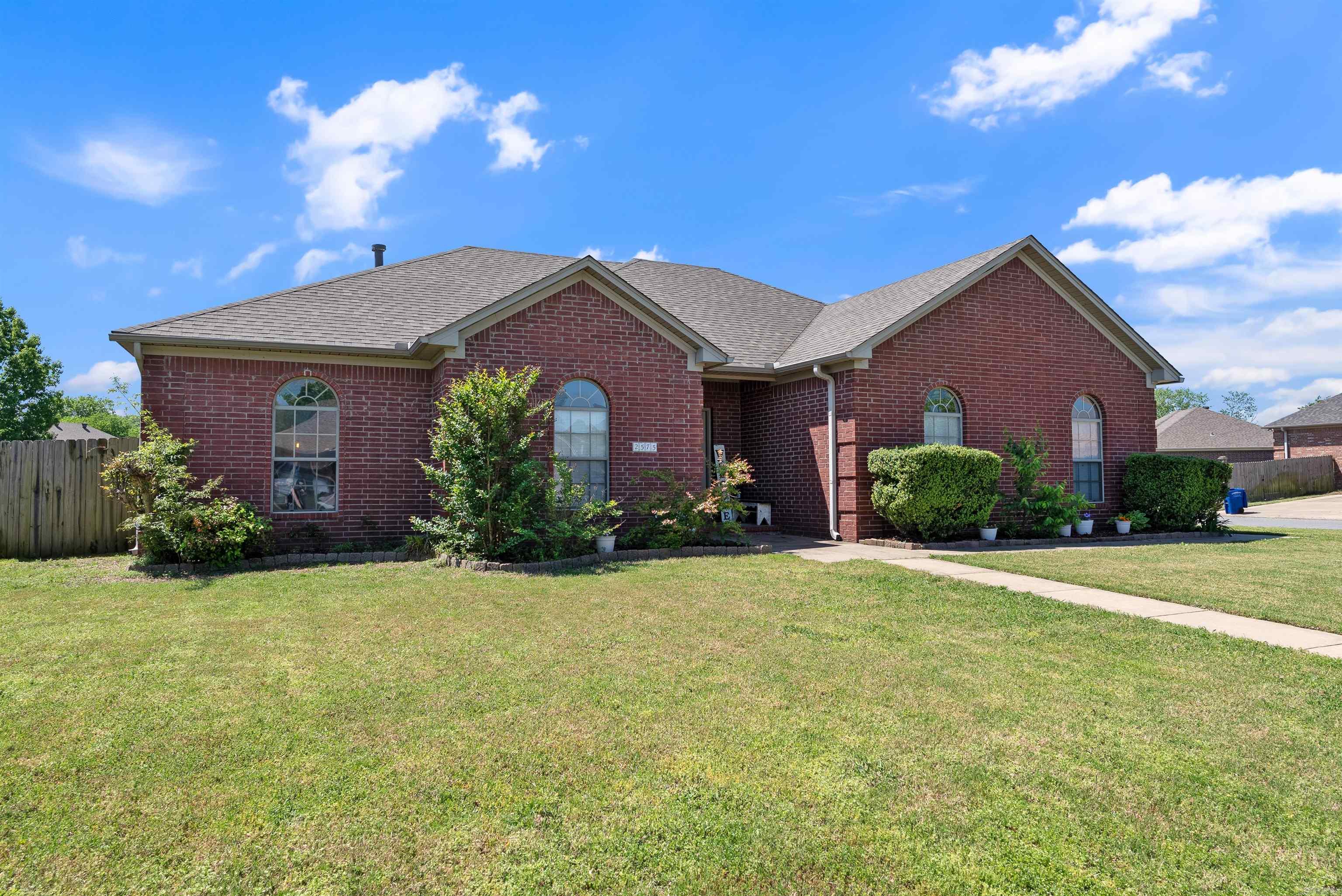 2575 Apple Blossom Lane Conway, AR 72034