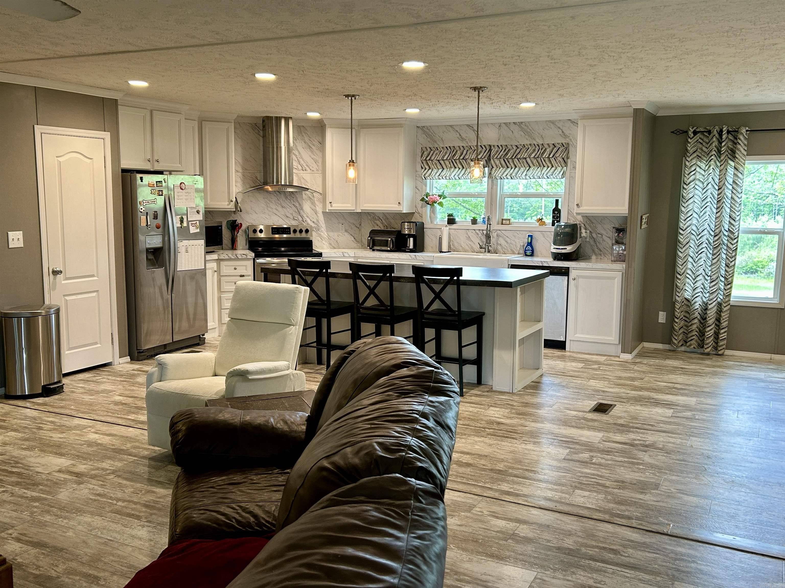 10225 Pauls Valley  Mabelvale, AR