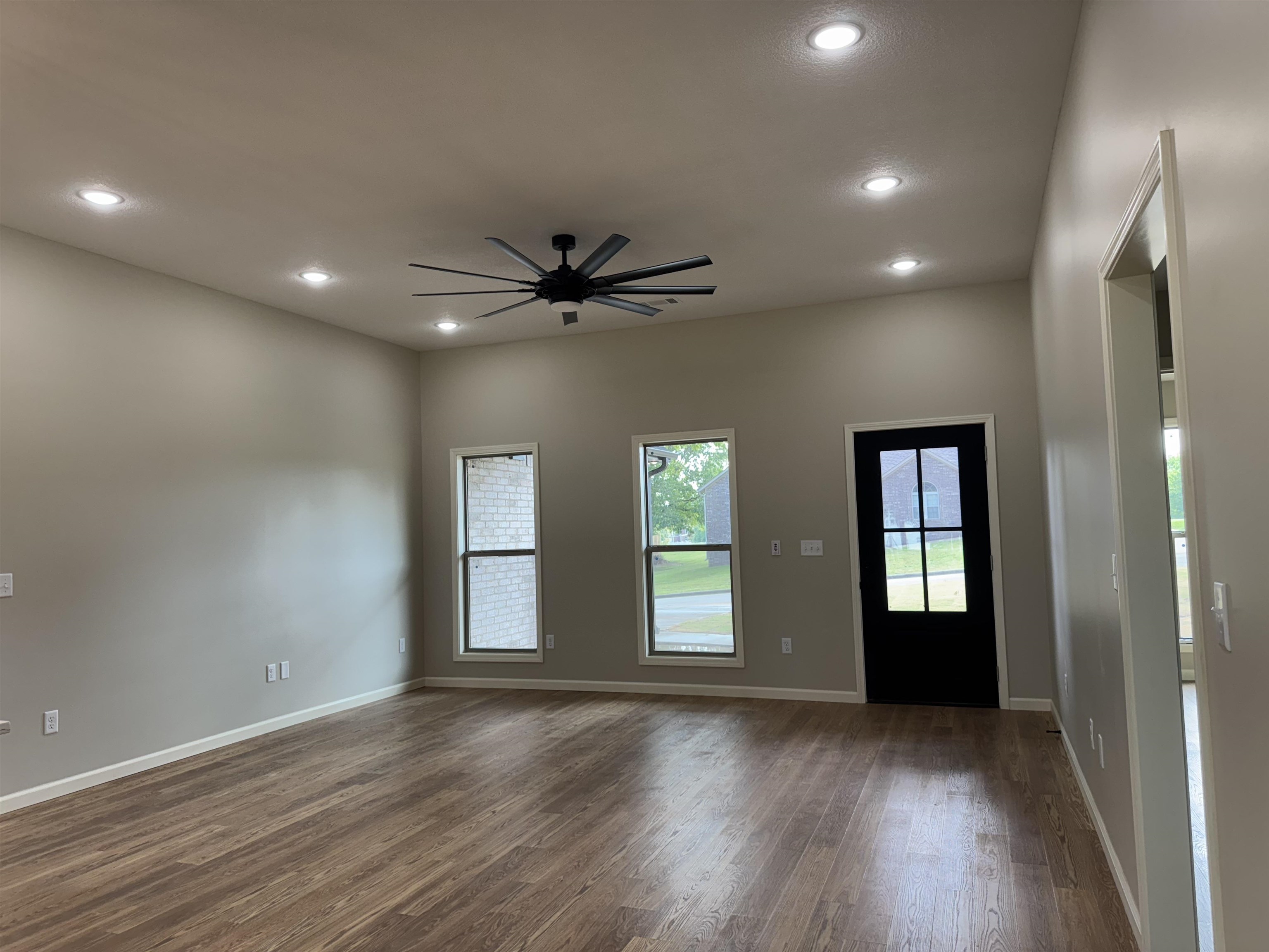2106 N 8 1/2 St  Paragould, AR