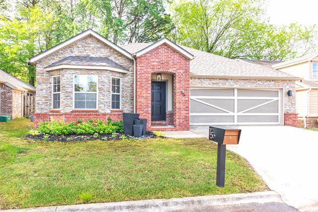 75 E Madrid  Fayetteville, AR