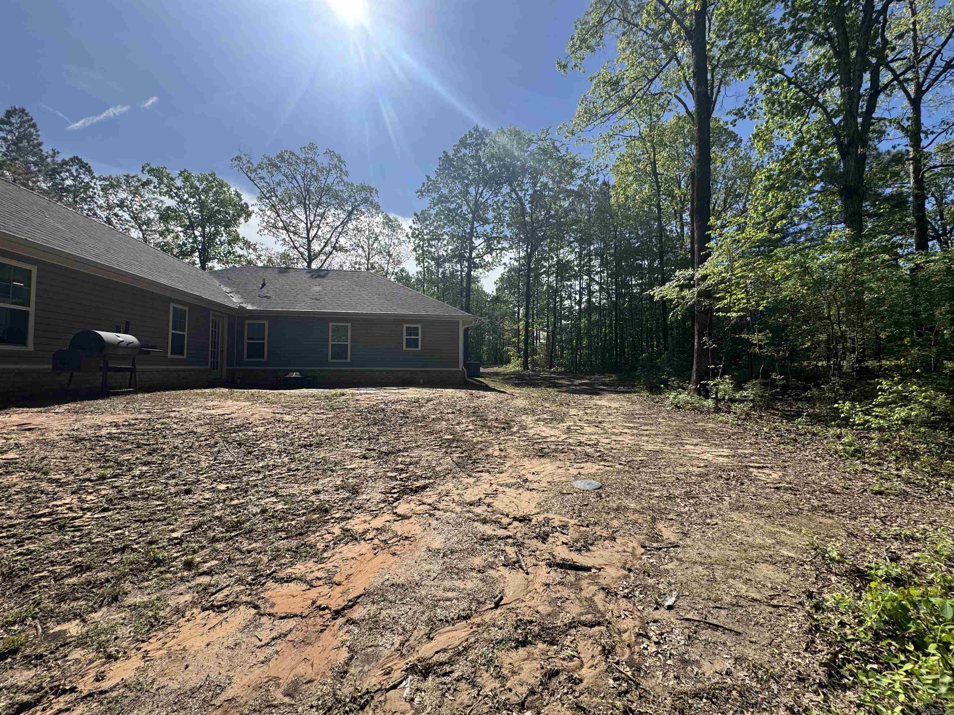 27265  Neighborhood  Hensley, AR