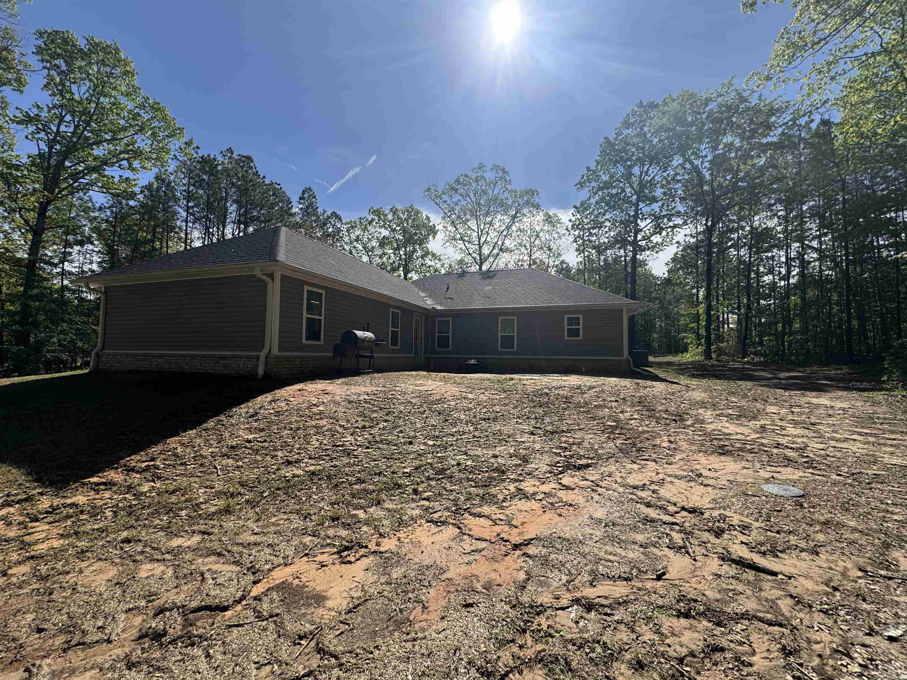 27265  Neighborhood  Hensley, AR