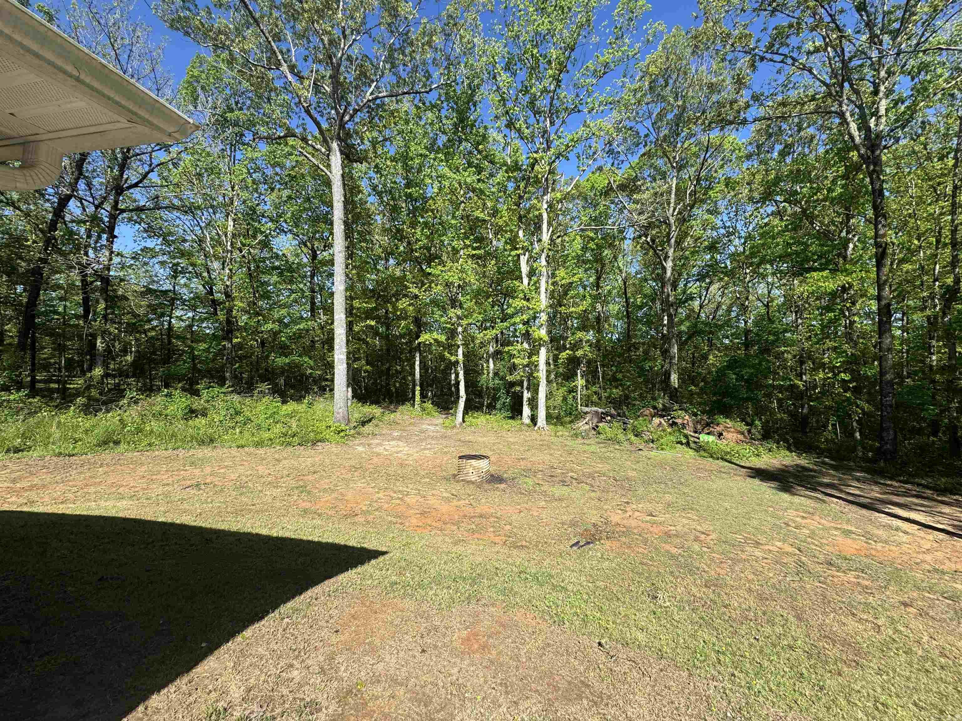 27265  Neighborhood  Hensley, AR