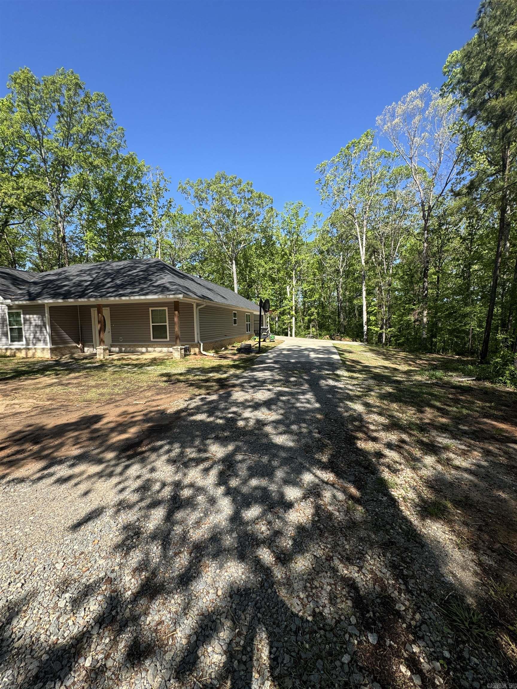 27265  Neighborhood  Hensley, AR