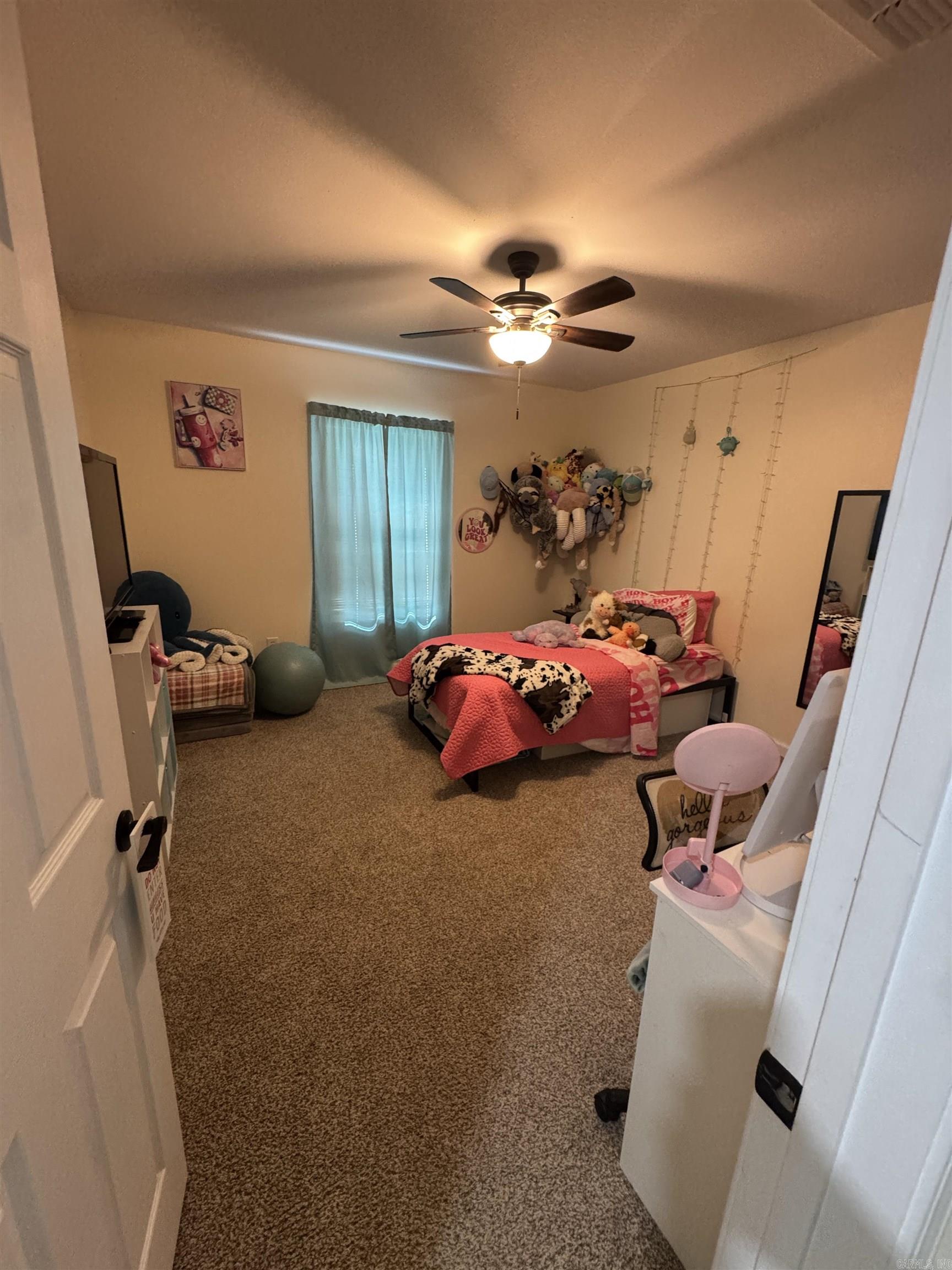 27265  Neighborhood  Hensley, AR