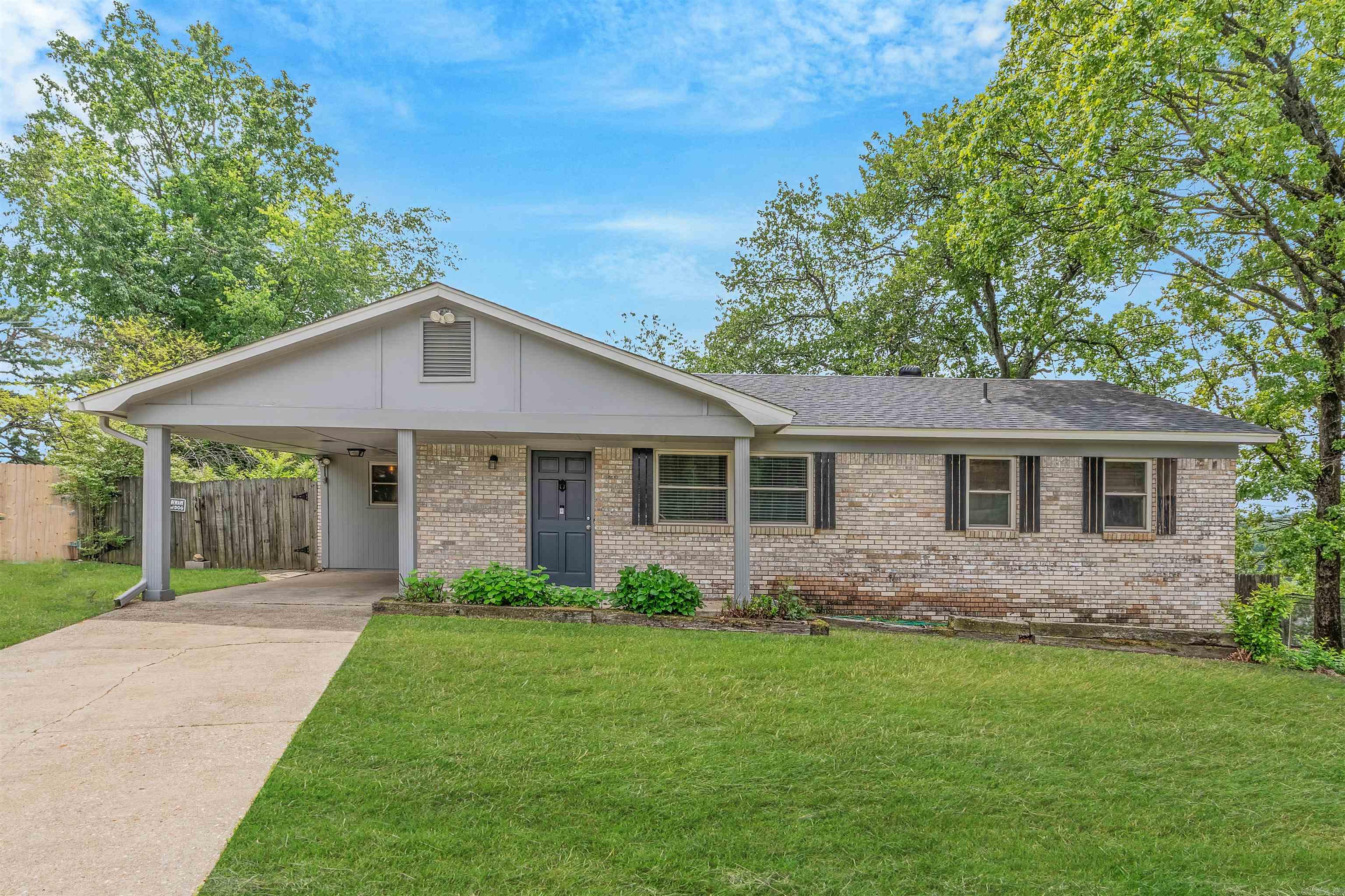 9  Catalina  Little Rock, AR