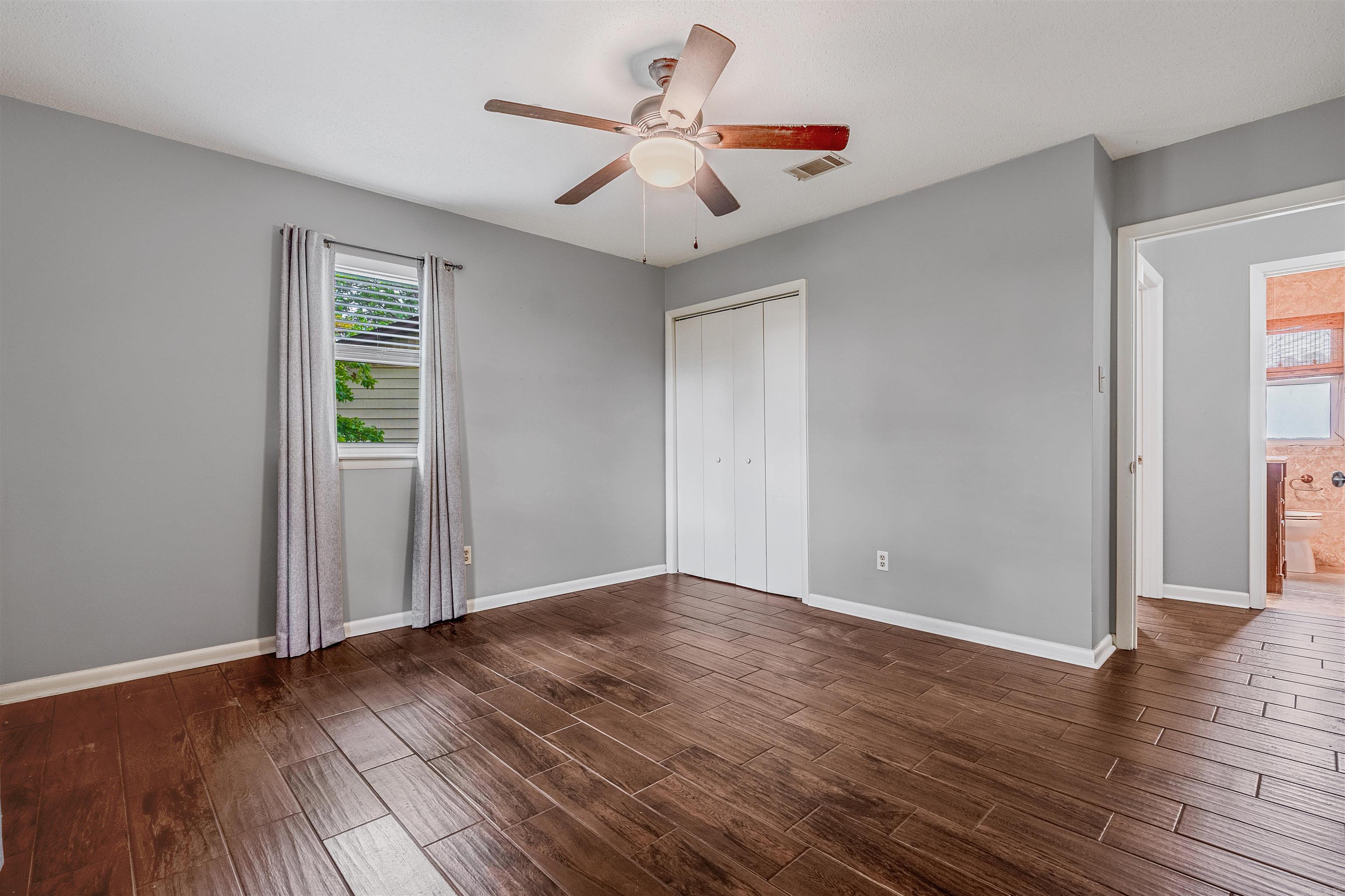 9  Catalina  Little Rock, AR