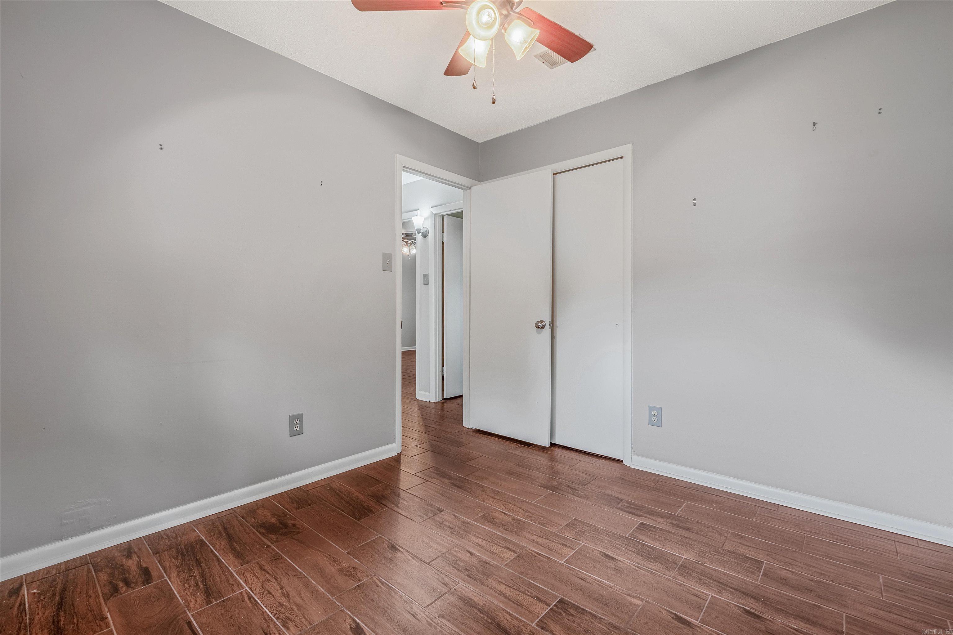 9  Catalina  Little Rock, AR