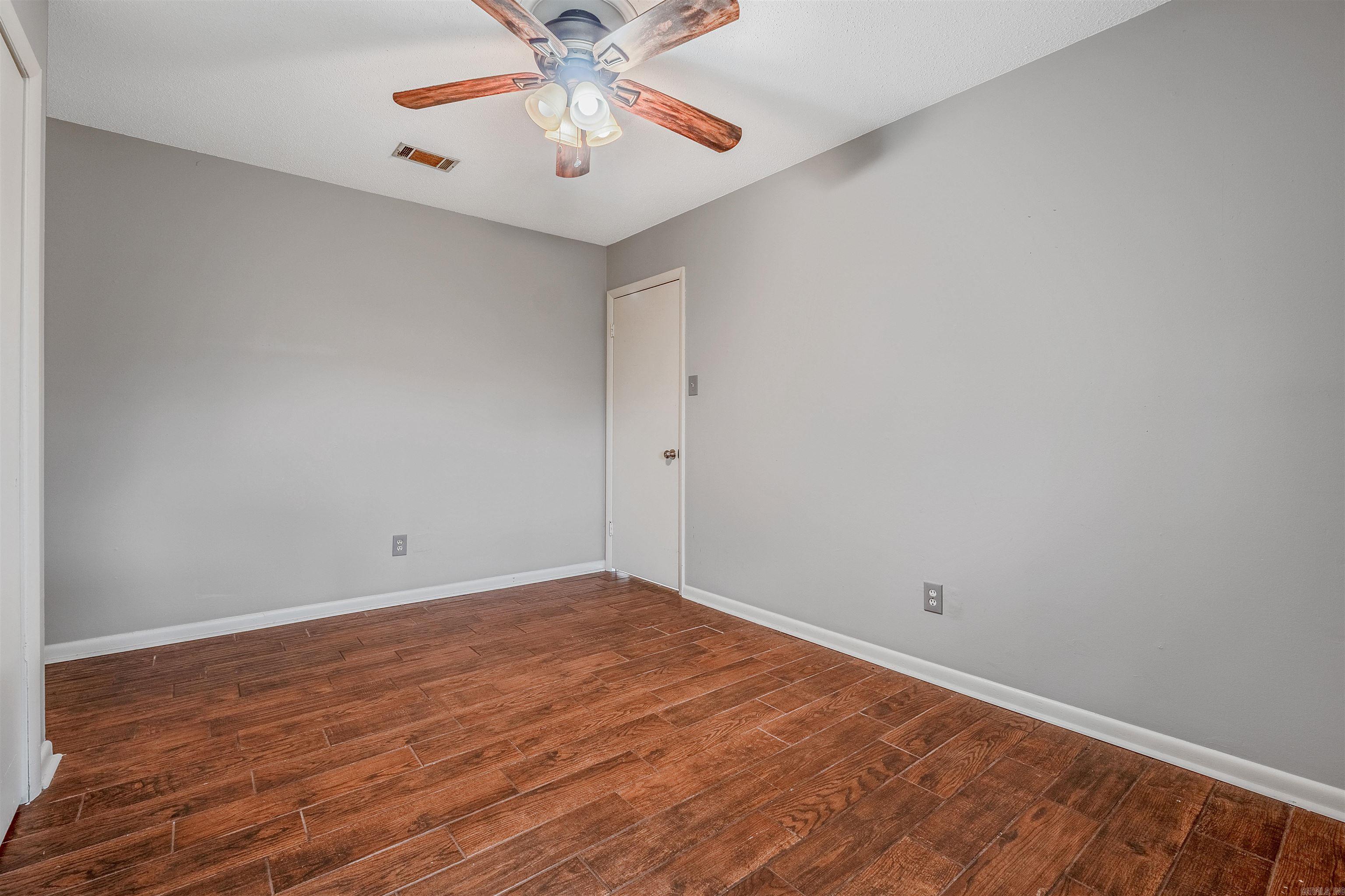 9  Catalina  Little Rock, AR