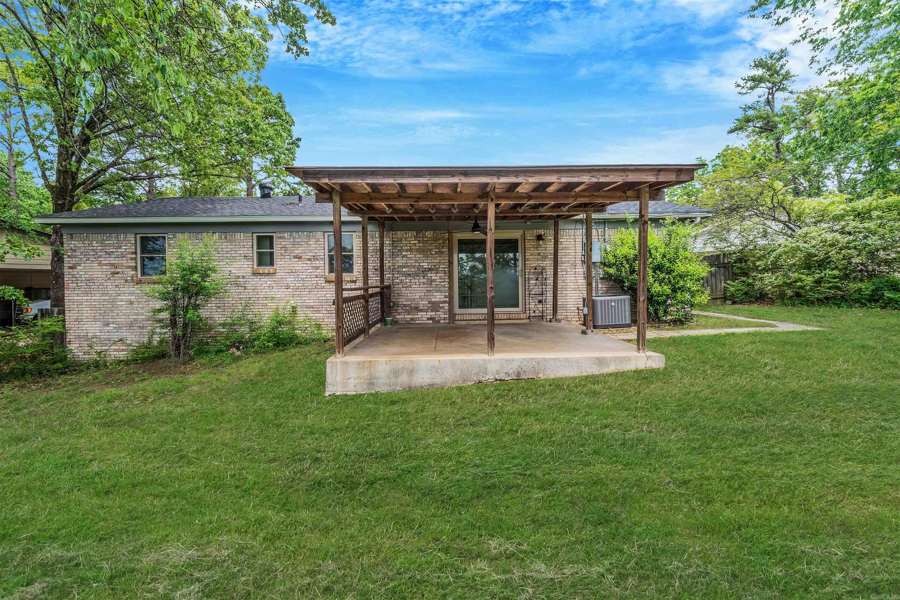 9  Catalina  Little Rock, AR