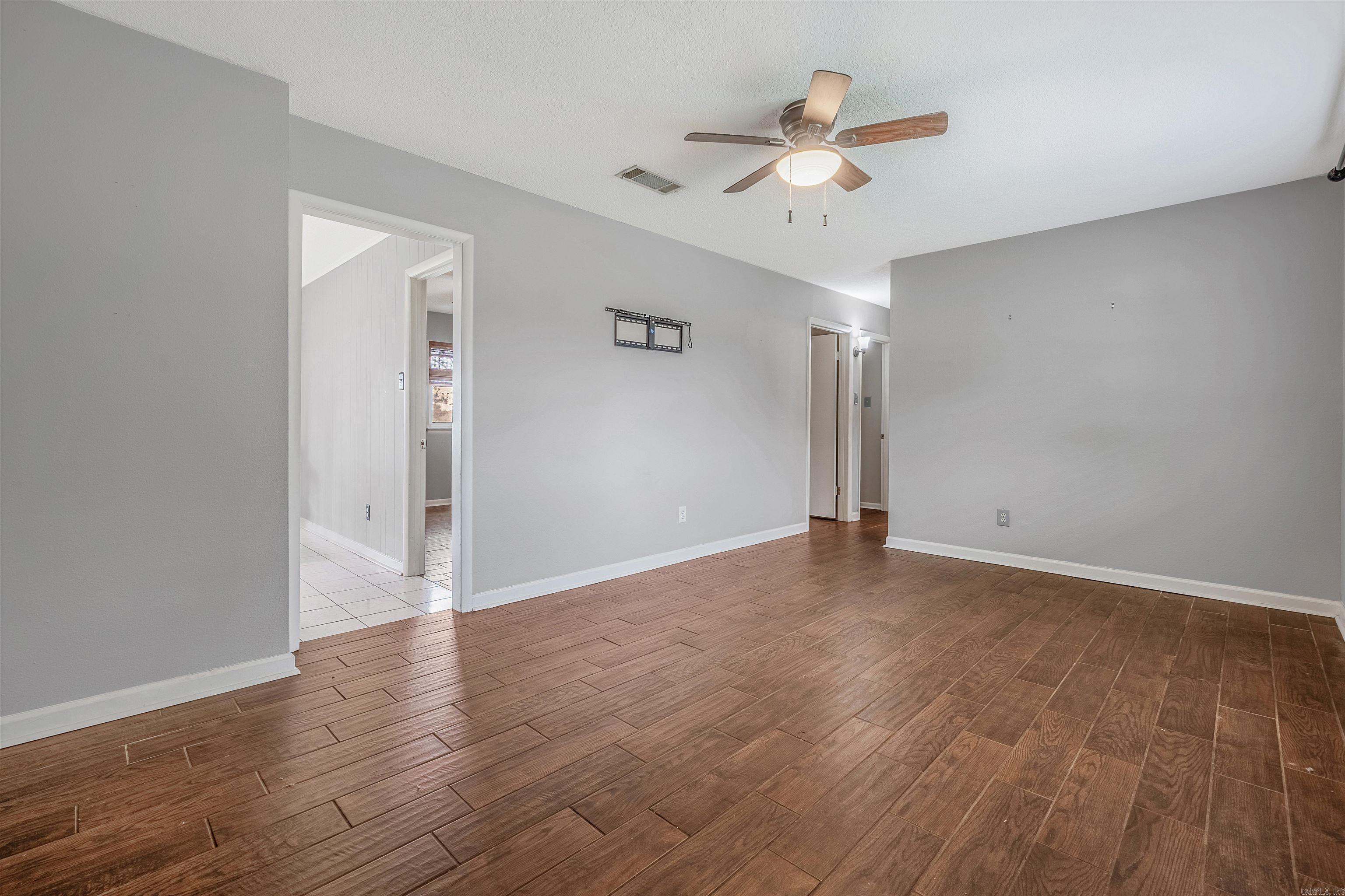 9  Catalina  Little Rock, AR