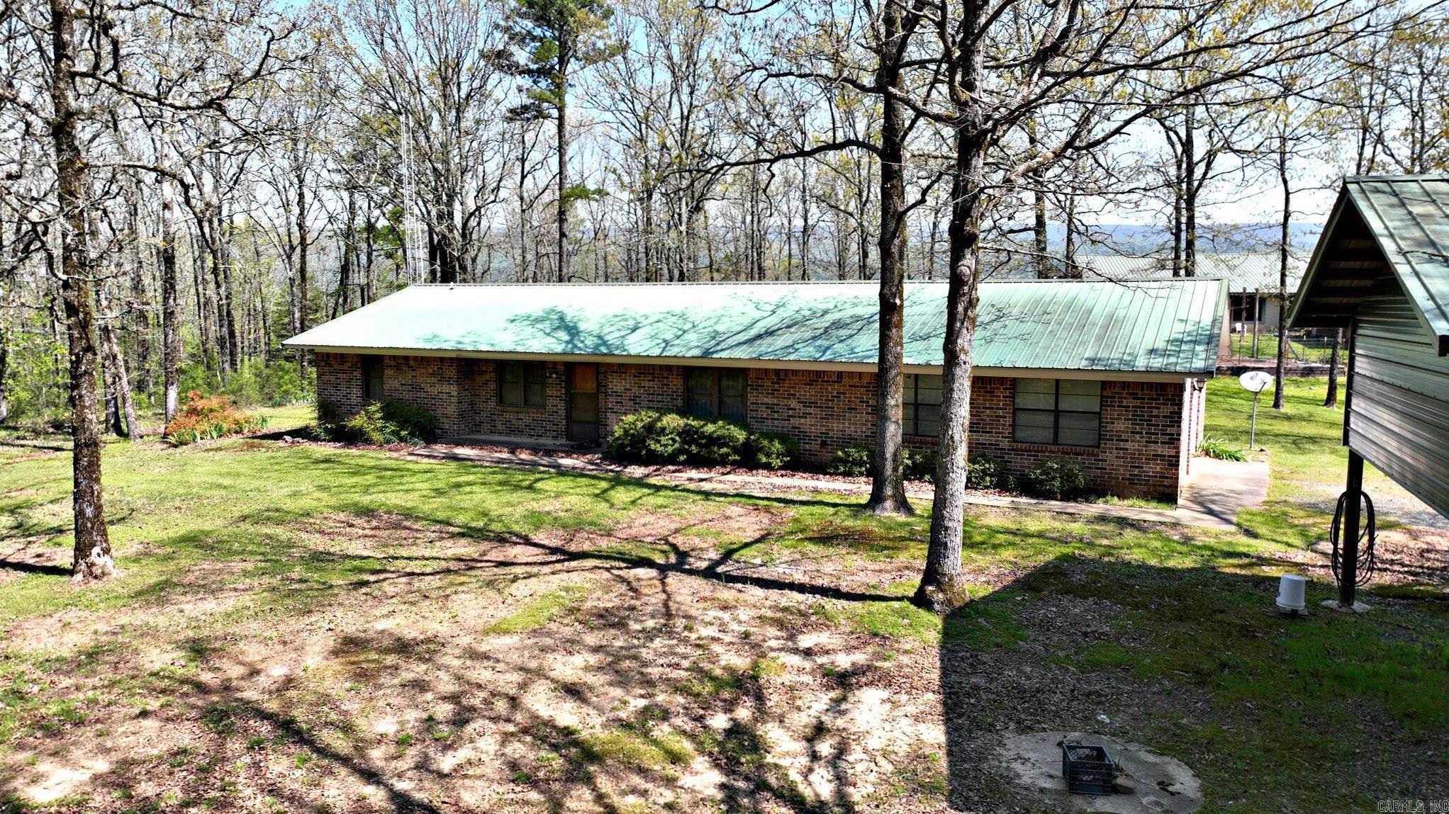 120 Paw Lane Mena, AR 71953