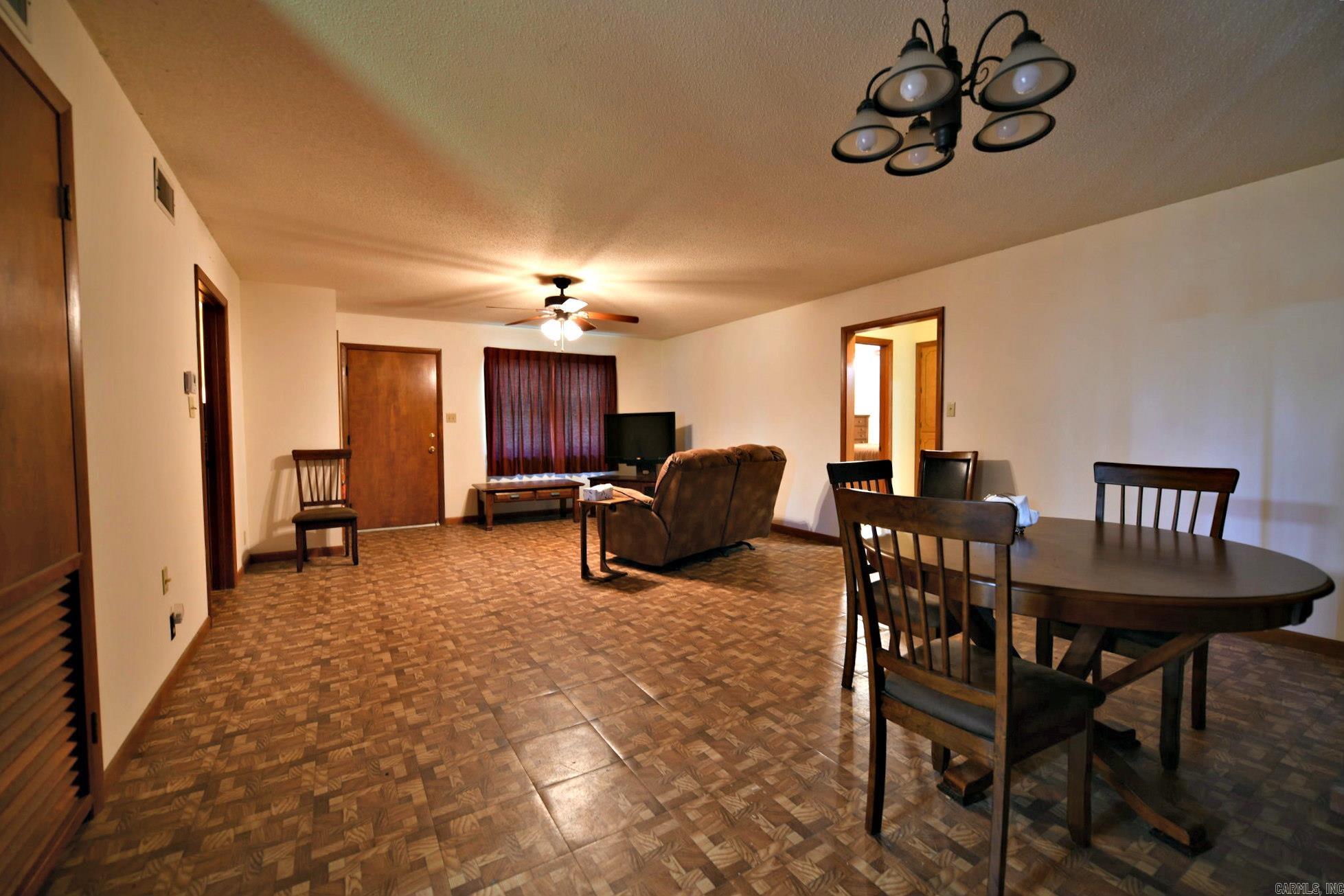 120 Paw Lane Mena, AR 71953