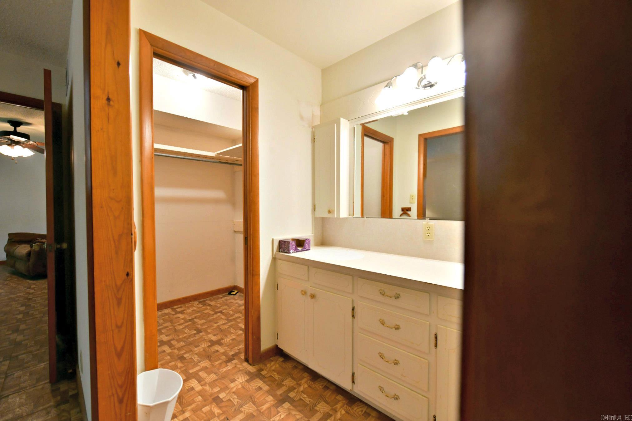 120 Paw Lane  Mena, AR