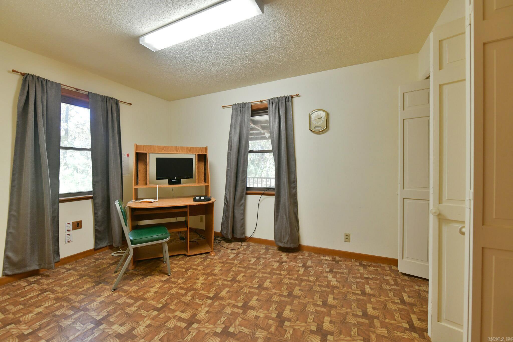 120 Paw Lane  Mena, AR