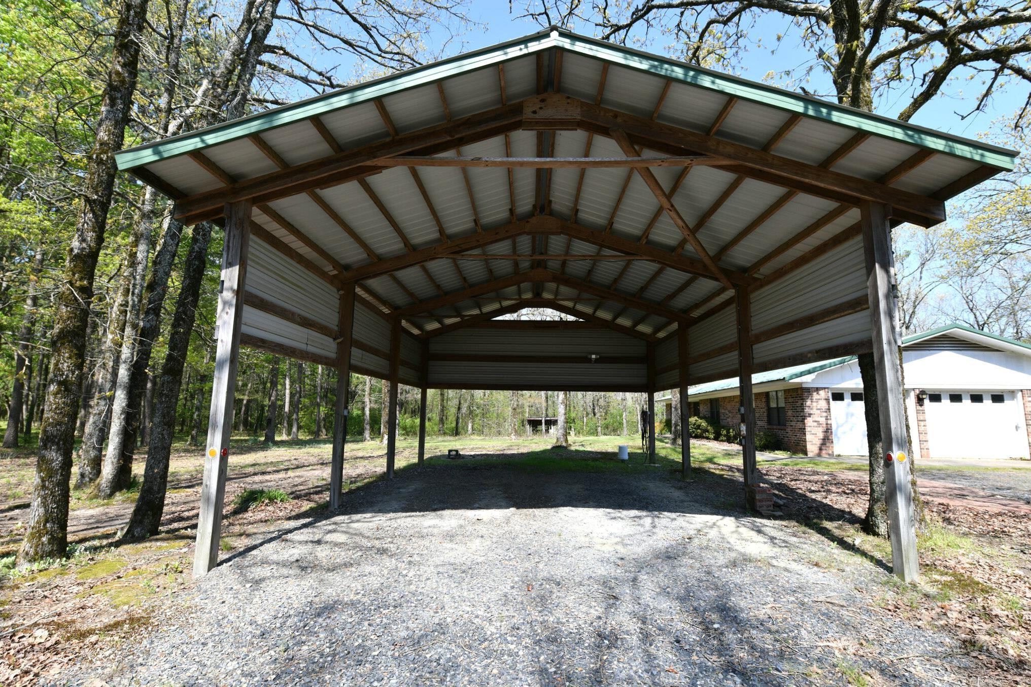 120 Paw Lane Mena, AR 71953