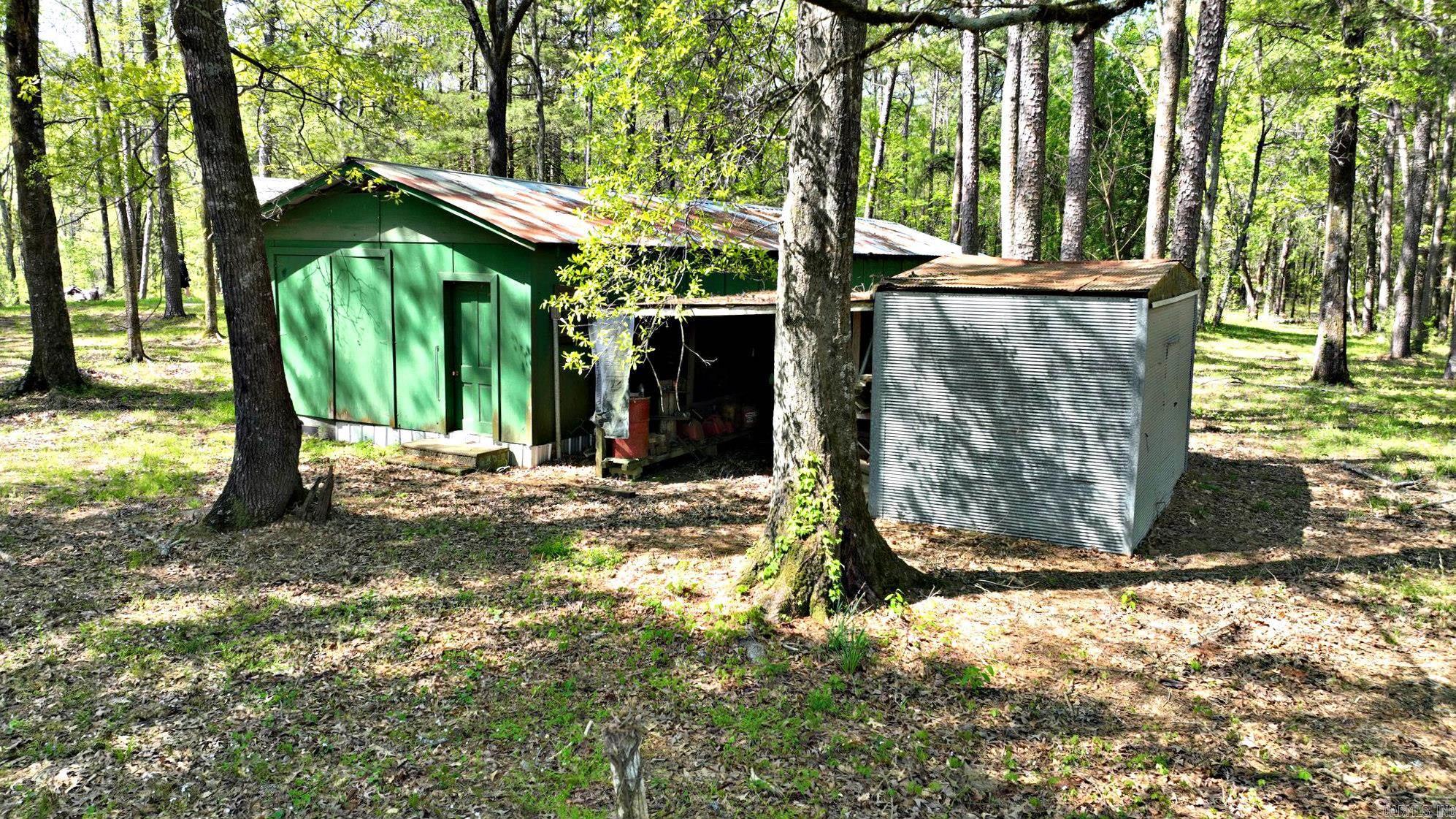 120 Paw Lane Mena, AR 71953
