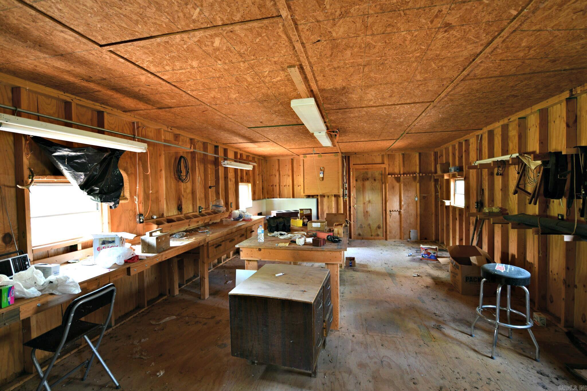 120 Paw Lane Mena, AR 71953