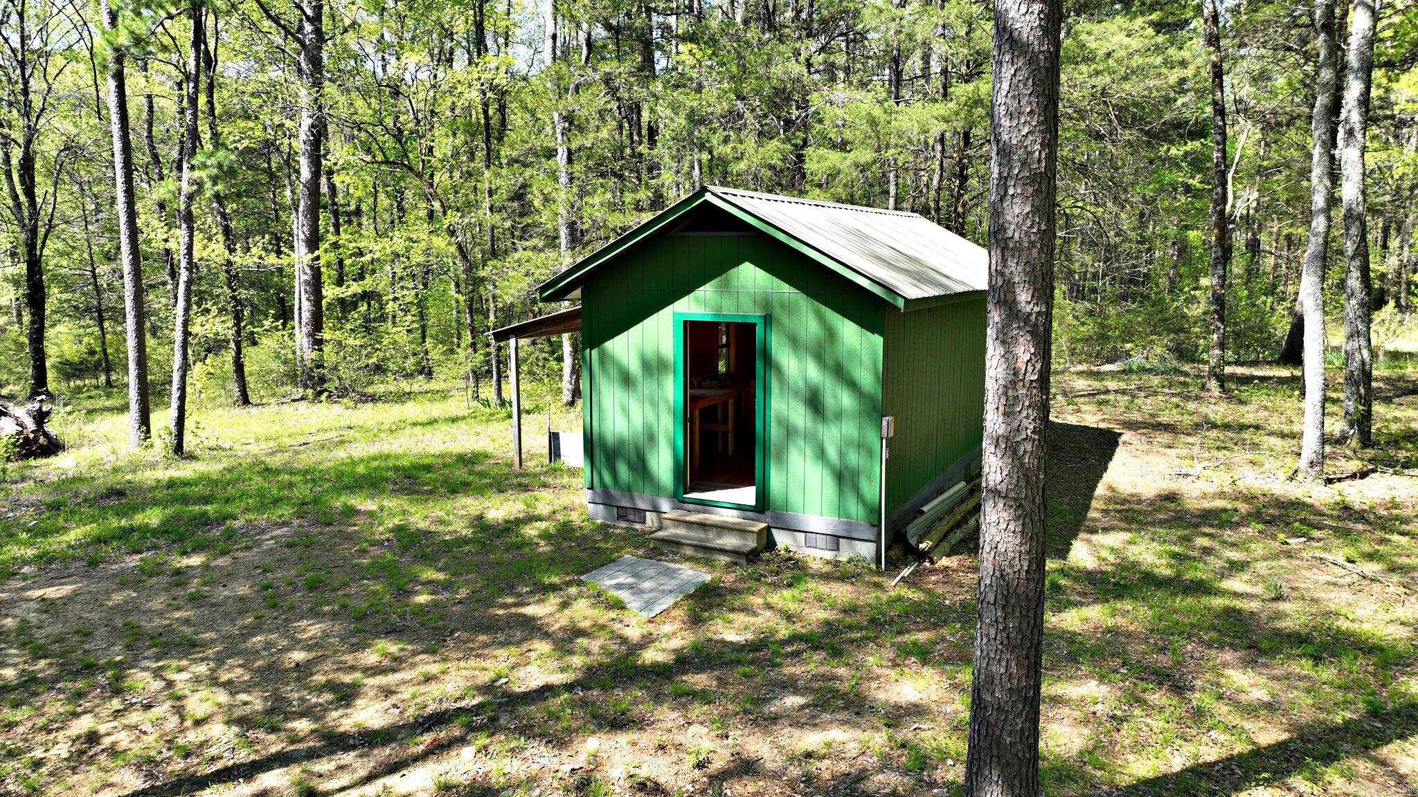 120 Paw Lane Mena, AR 71953