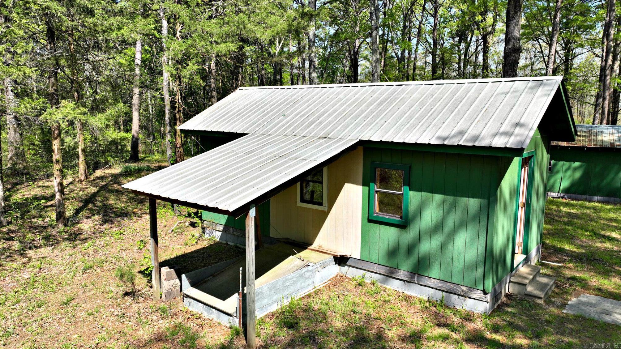 120 Paw Lane Mena, AR 71953